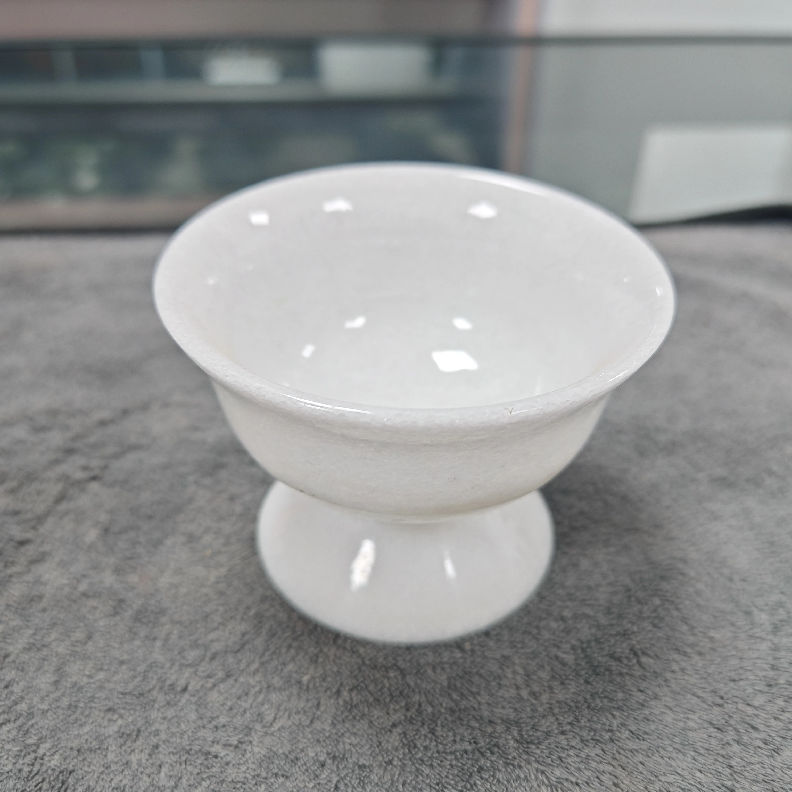 Natural White Jade Teacup Chinese Tea Ceremony Kung Fu Teaset White Stone Master Cups Genuine Healing Gemstone Holy Water Cup