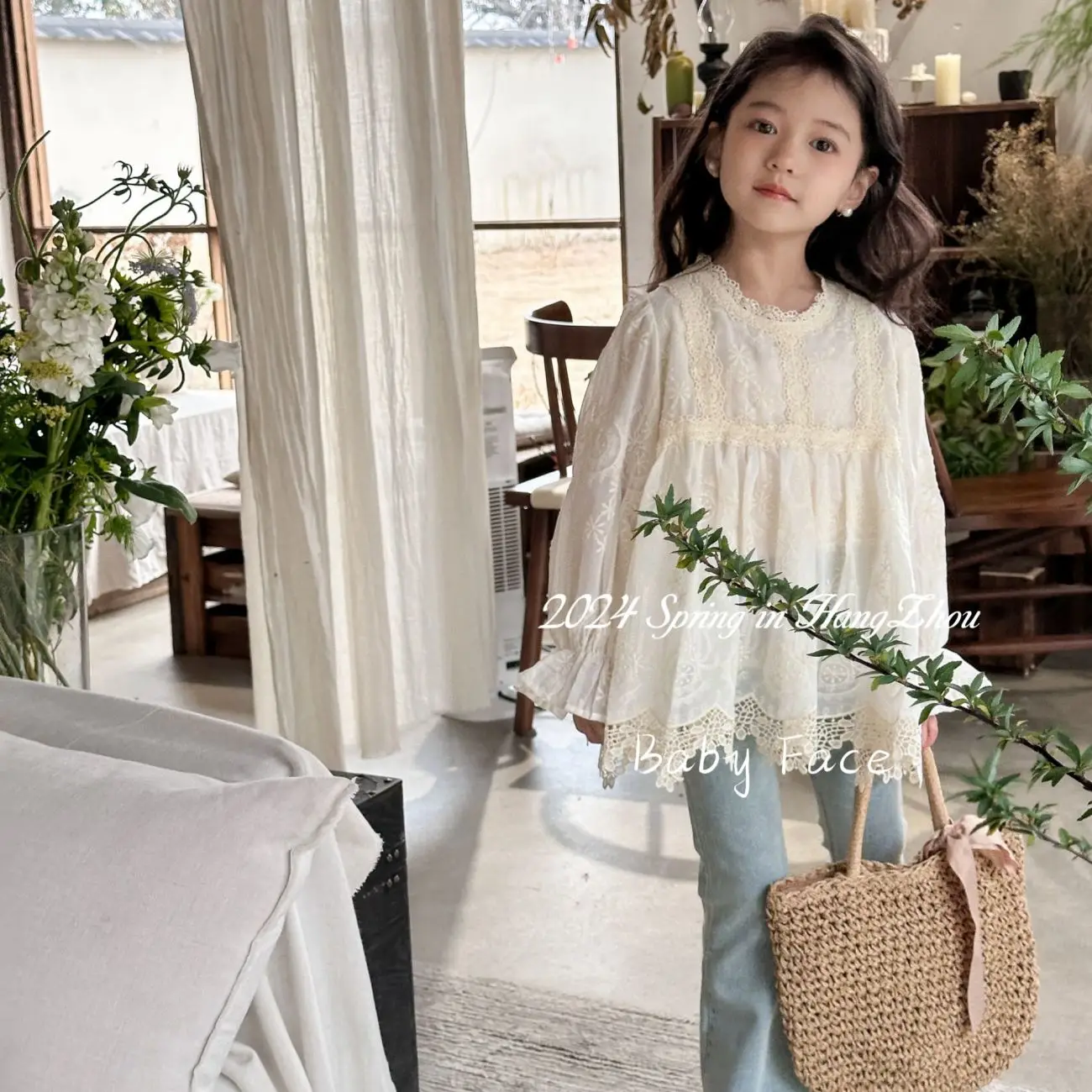 

120-170cm Girls' Shirt Spring and Autumn Western Style Sweet Children's Lace Long Sleeve Loose Doll Shirt Top