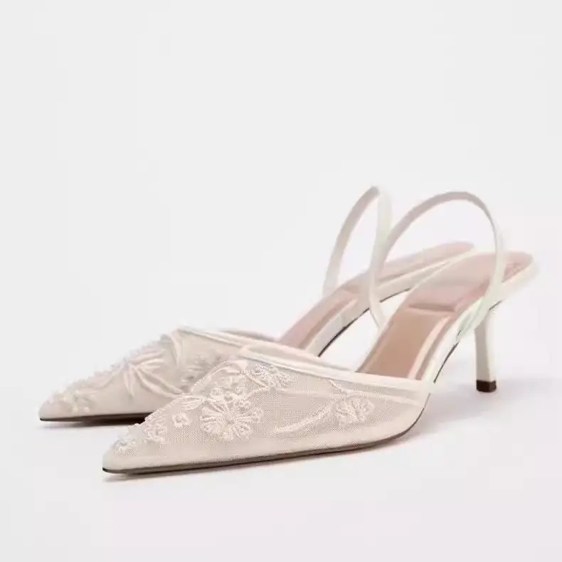 أحذية TRZA النسائية للخريف والشتاء، منتج جديد أبيض، شبكة ذات فم ضحل، كعب عالٍ، مقدمة مدببة عالية، تطريز مكشوف #1