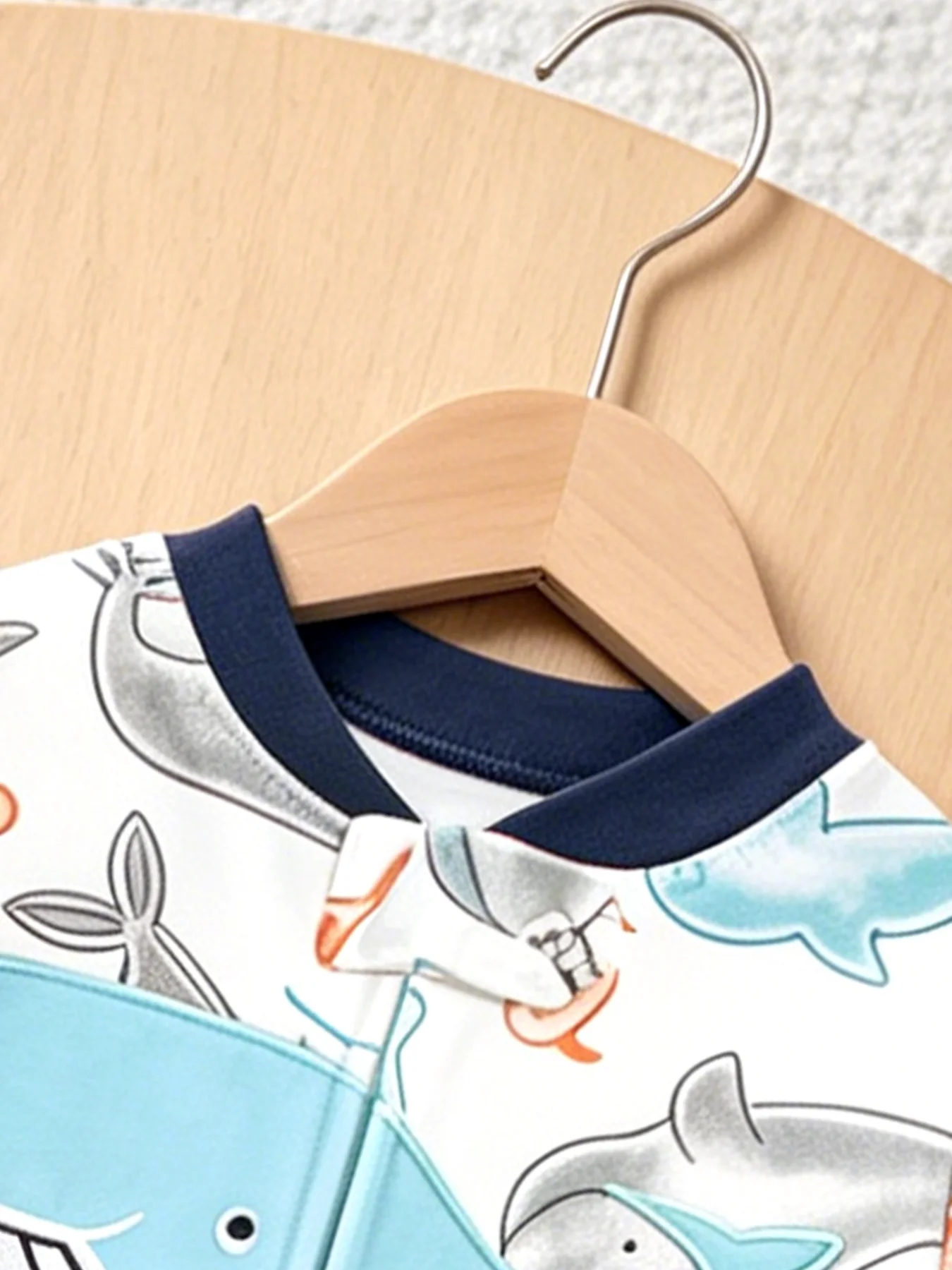 2-teiliges Strampler-Set für Jungen im Alter von 0–12 Monaten: Krabbelanzug mit Cartoon-Print und Doppelreißverschluss – praktische Strampler für Neugeborene für den Heimgebrauch – Detail 5