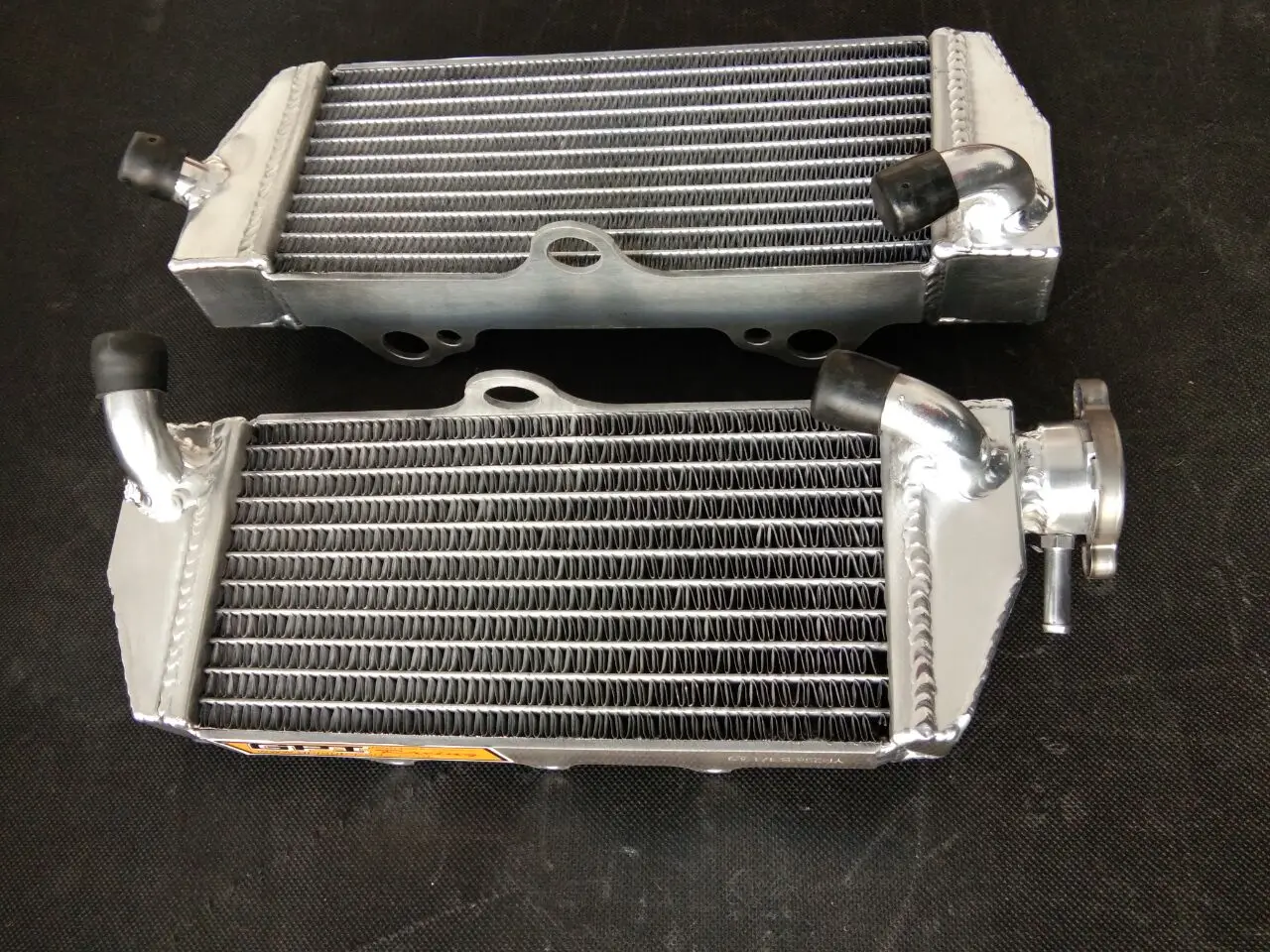 

For 1992-1994 HUSQVARNA WR125 WR250 WR360 WR 125 250 360 Aluminum Radiator Cooler Cooling Coolant 1992 1993 1994