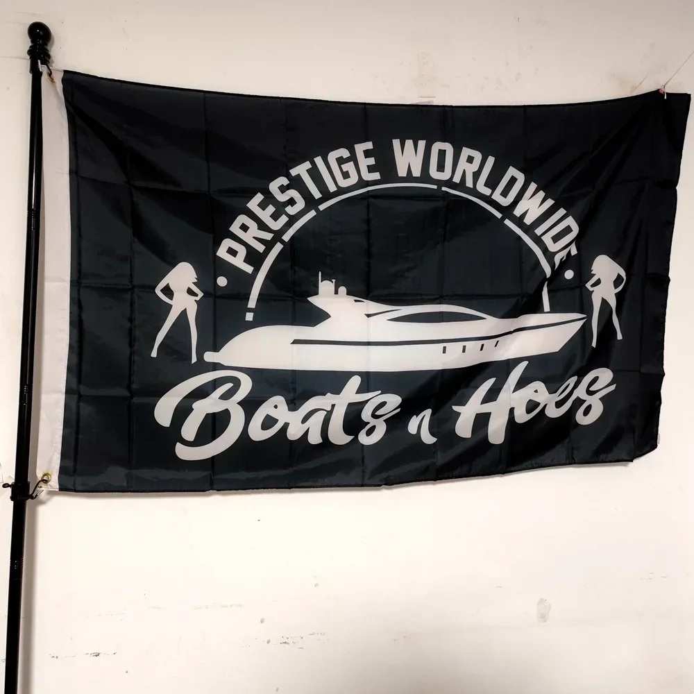 

Boats and Hoes Flag 3x5ft (90x150cm) - Comedy Novelty Banner for Boat/Garden/Camping Polyester Indoor-Outdoor Party Deco