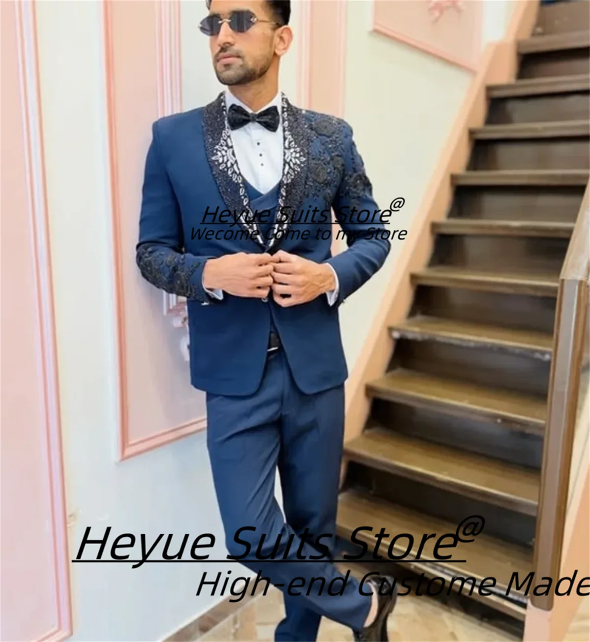 Customized Slim Fit Shawl Lapel Groom Wedding Tuxedos Shiny Flower Embroidery Luxuly Men Suits 3 Pieces Sets Male Party Blazers