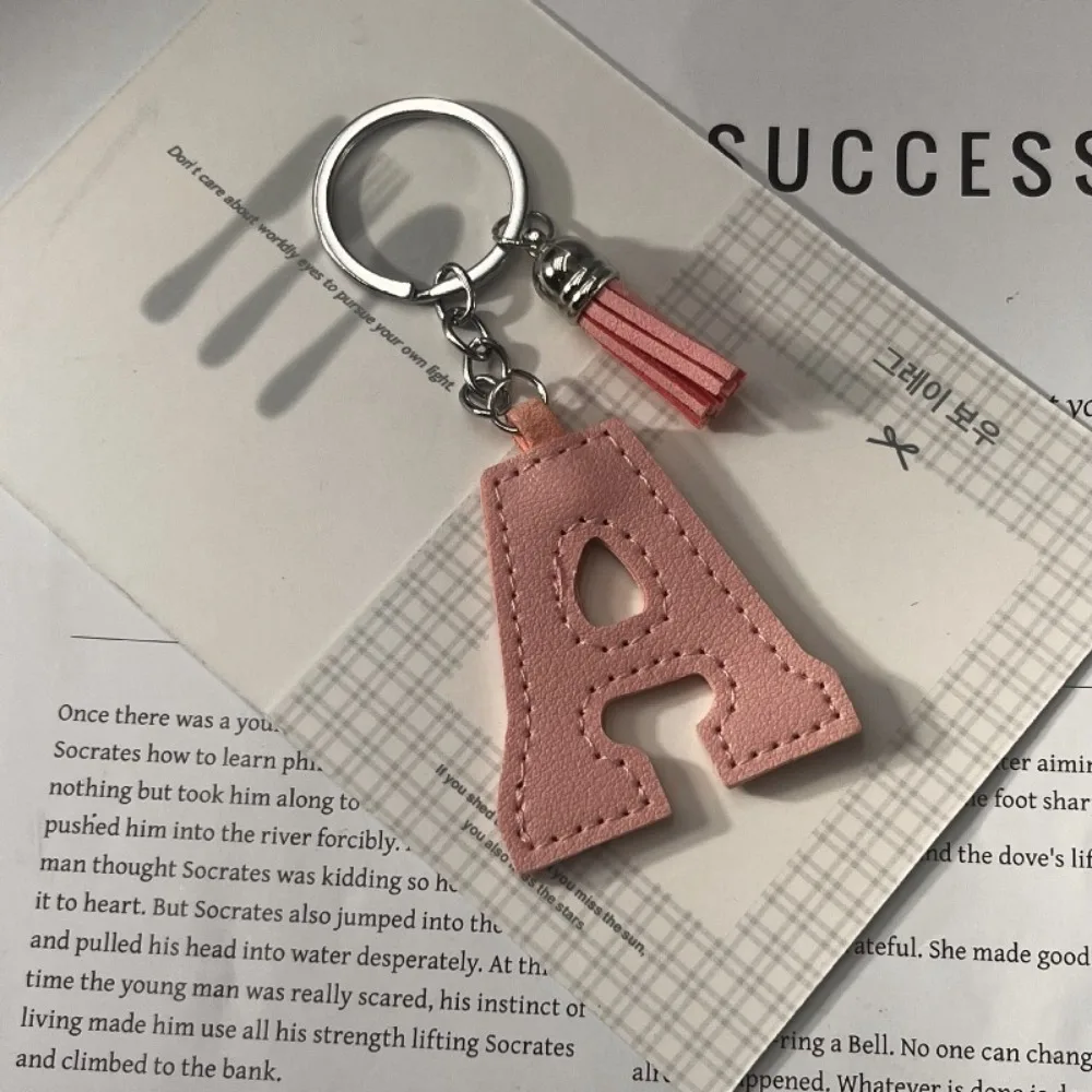 

Solid New Color Letter PU Keychain Simple Couple Leather Car Universal Metal Fashion Luggage Leather Rope Pendant Quality Gift