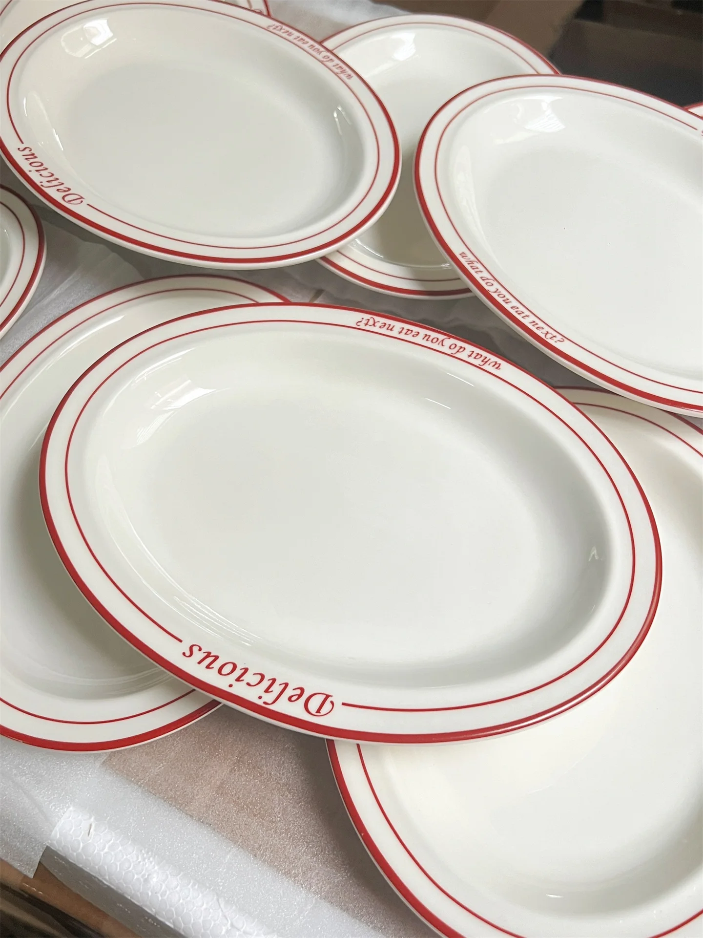 

Корейская тарелка Sle Cerc, макароны, салата, фруктовая тарелка, овальная, высокая эстетичная, домашняя посуда для завтрака, прочная ручная работа