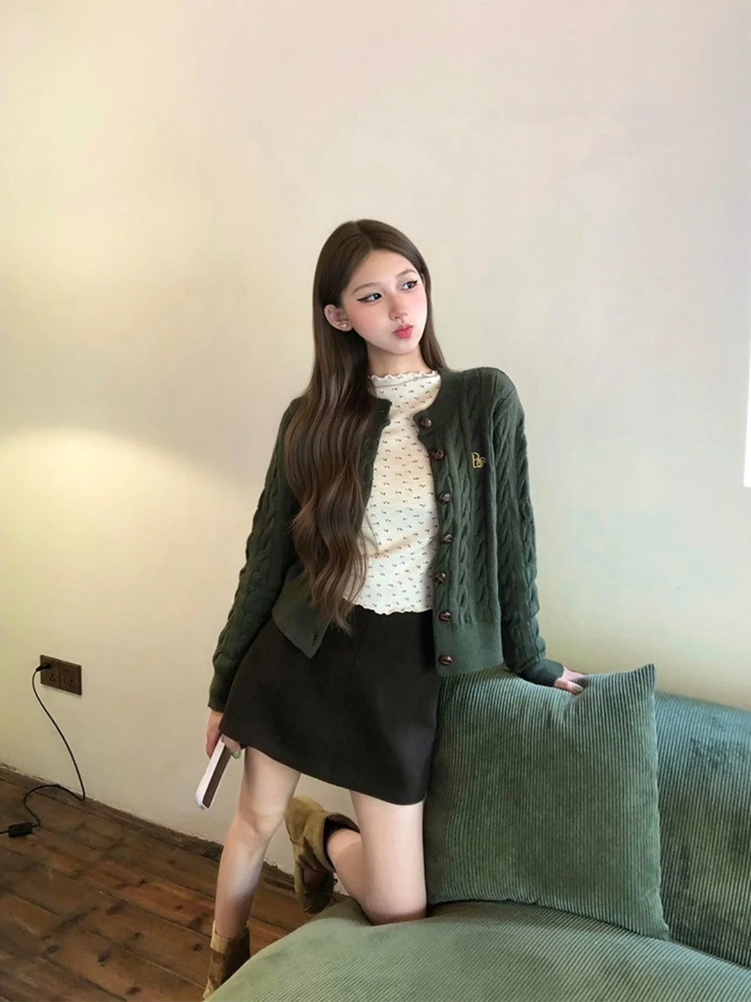 Green Twisted Knit Sweater Coat Casual Style Long Sleeve Short Women's Fashion Autumn Winter New Arrival Warm Knitted Top