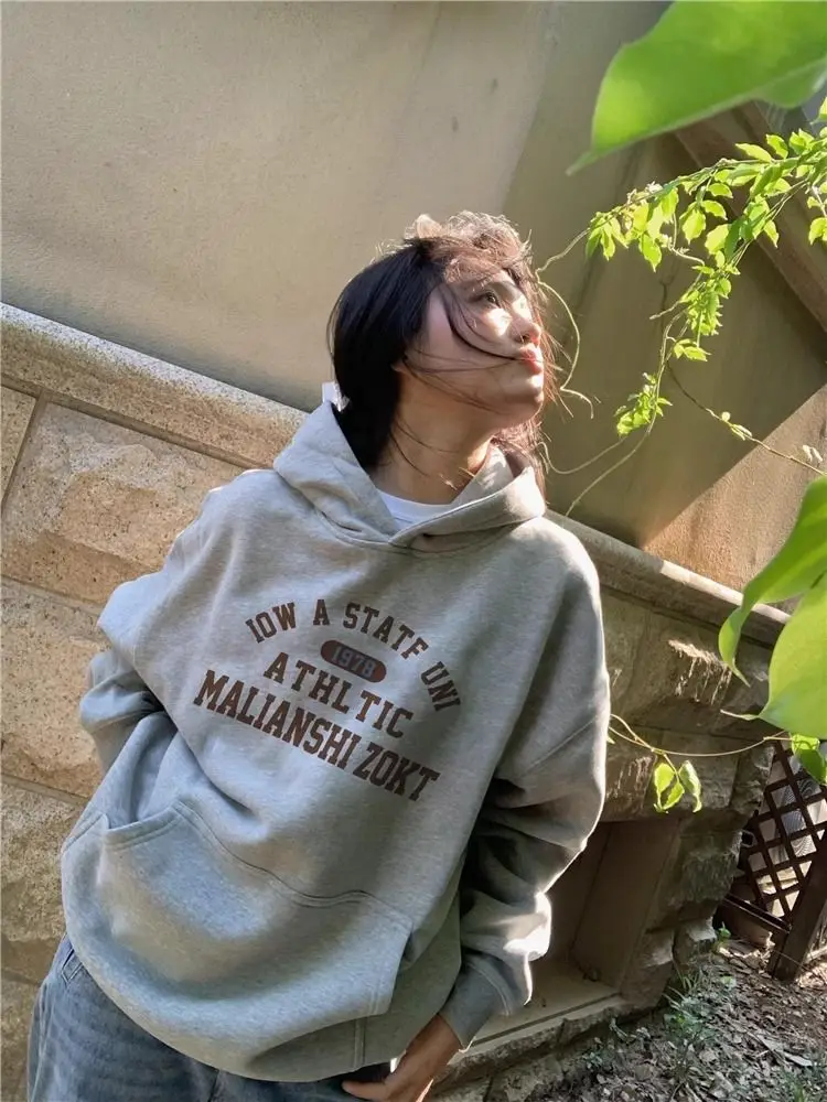 

Флисовая толстовка со шляпой, женская рождественская весенняя модная вязаная верхняя одежда с принтом в уличном стиле, однотонная эластичная одежда