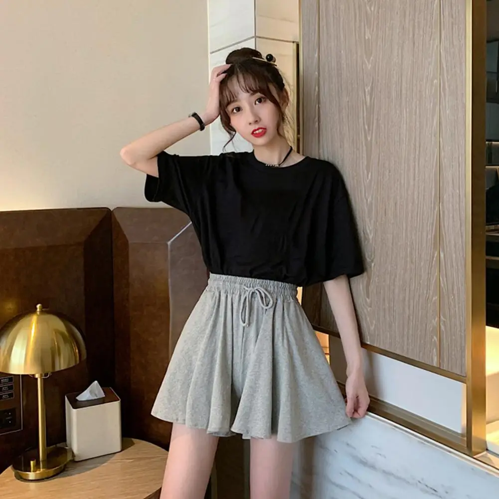 Women Casual Shorts High Elastic Adjustable Drawstring Design Short Pants Solid Color Pockets Design Wide Leg Pleated Work Short