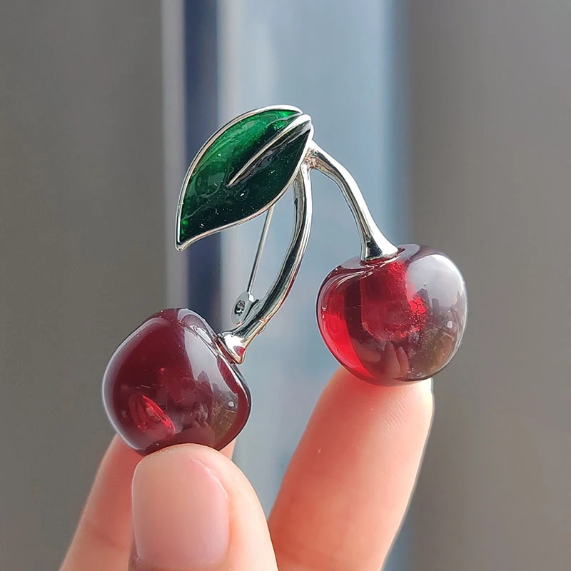 Exquisite Cherry Brooch Cute Fruit Enamel Pin For Men Women Creative Simple Fruits Corsage Brooch Jewelry Accessories Gifts