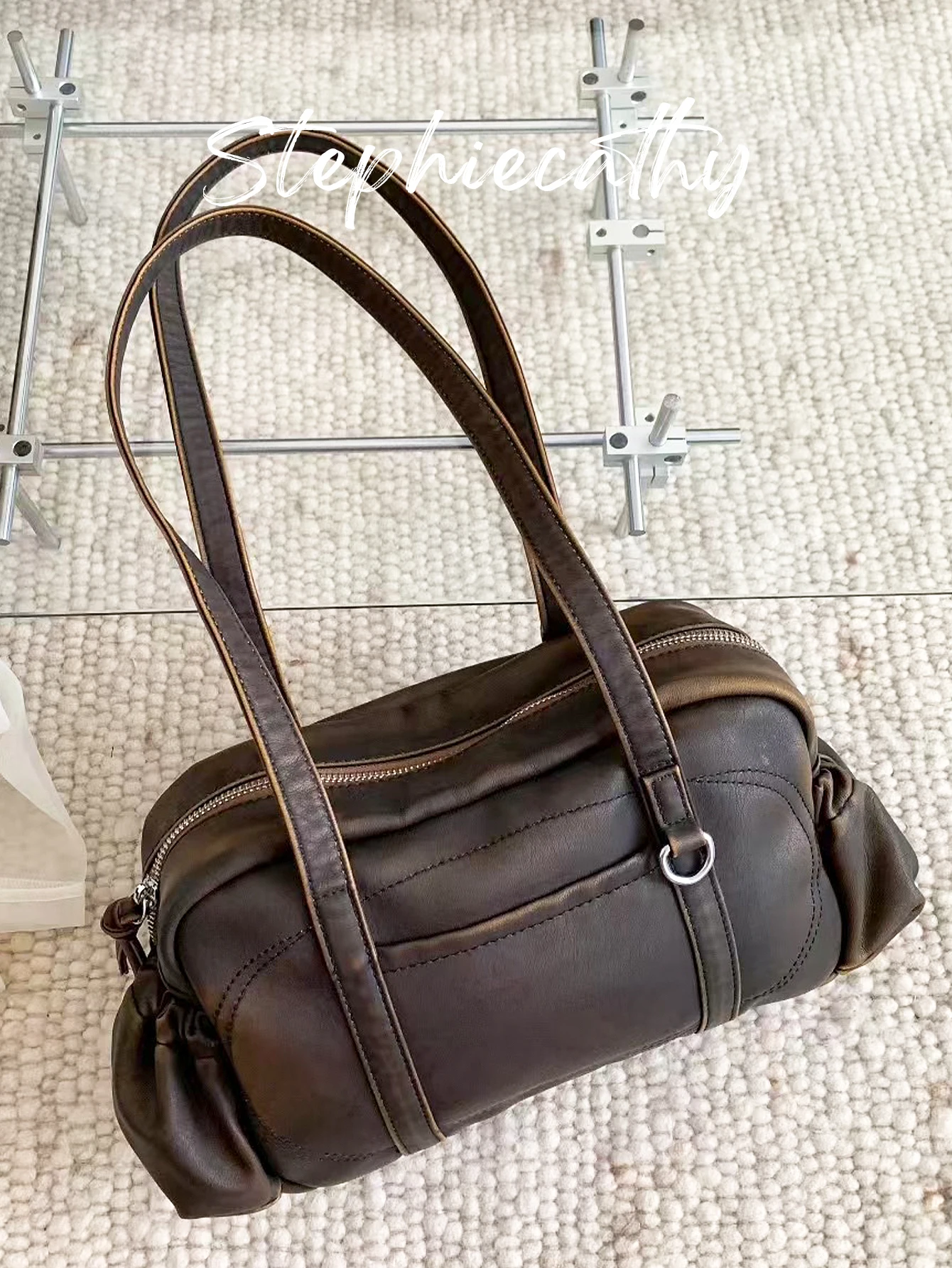 

SC Y2K Fashion Street Style Retro Washed PU Leather Pillow Bag Casual Multi Pockets Handbag Large Shoulder Bag for Daily Outings