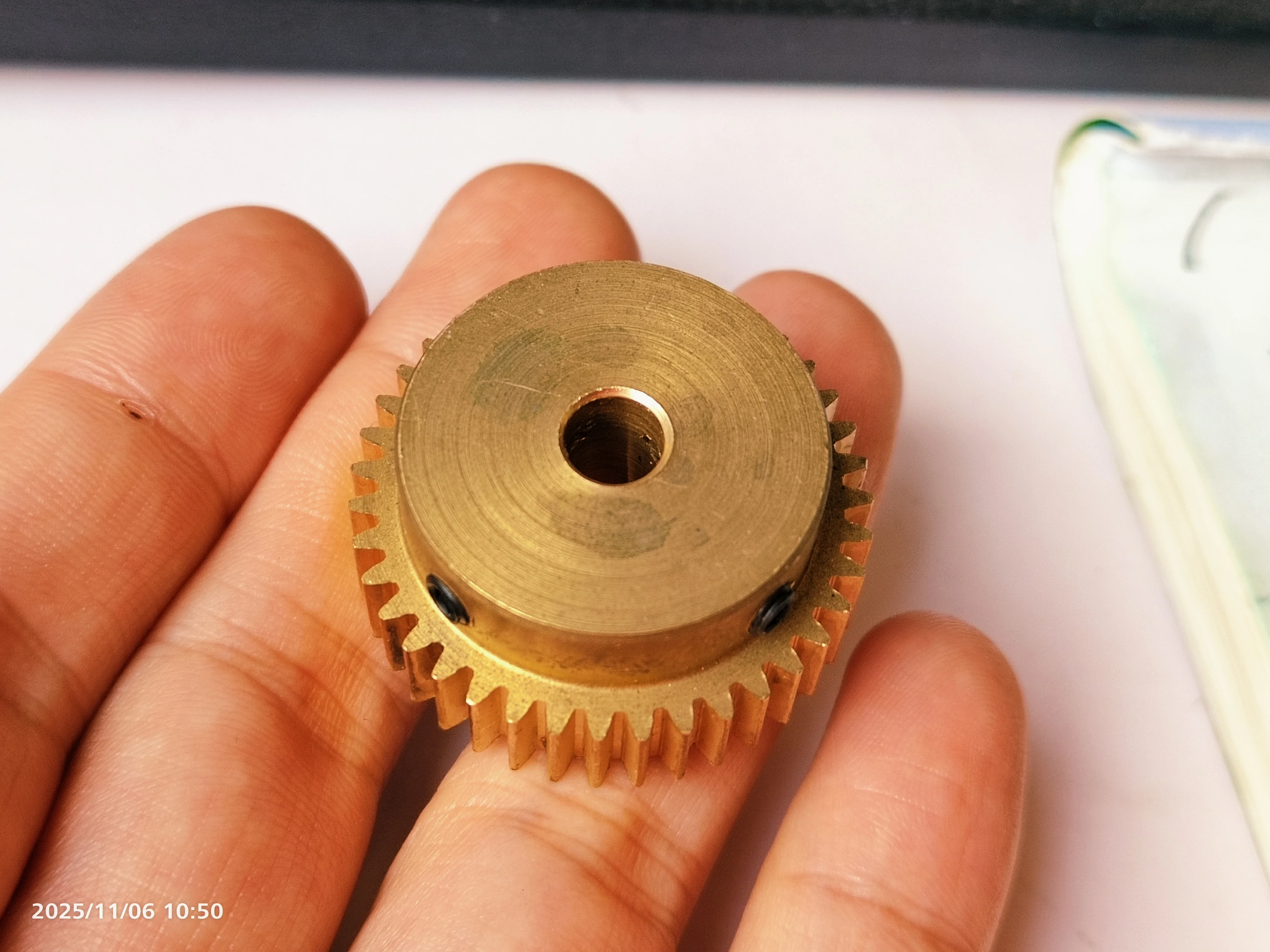 Personalizza Passo Convesso Rame 0.8 Mod 40t 41t 42t 43t 44t 45t Denti Foro 16mm Dente Ingranaggio Cilindrico Involuto