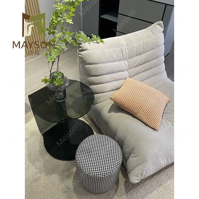 Italian light luxury tempered glass round sofa side table creative modern small coffee table side table