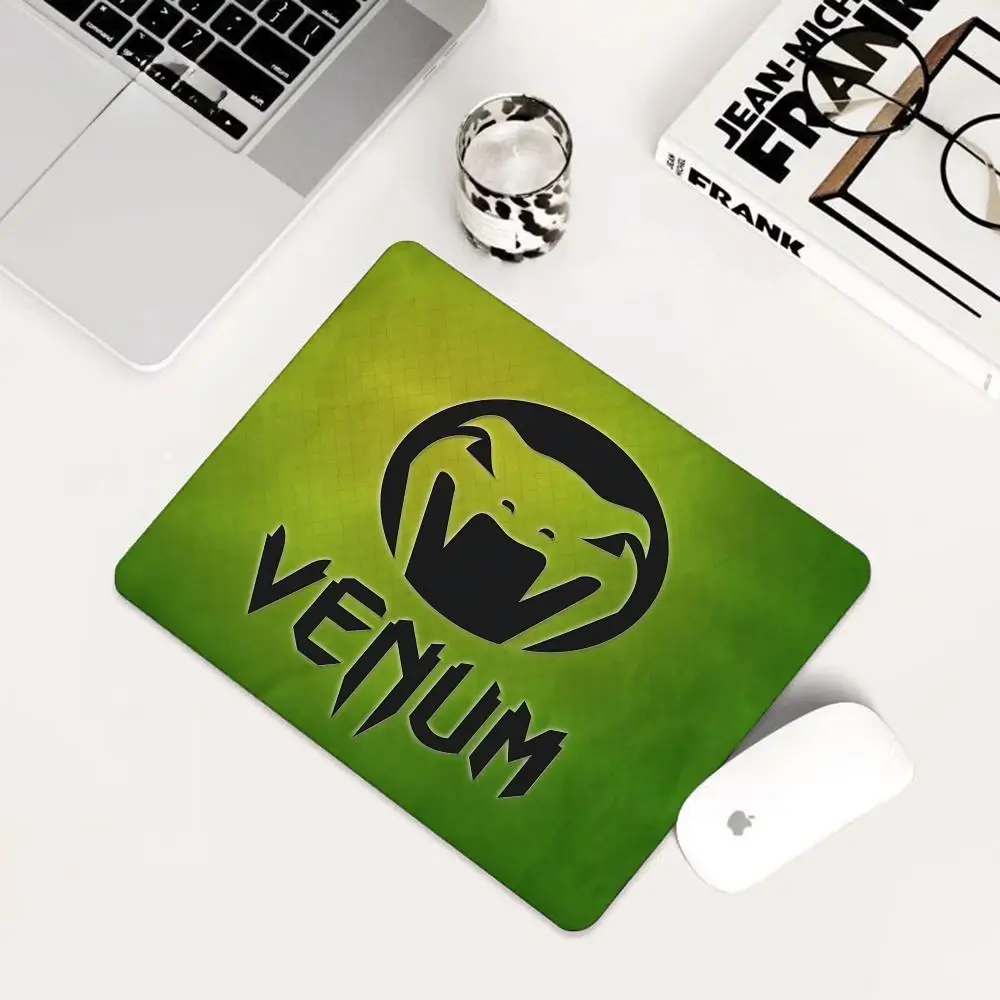 Boxing V-Venumes loogS Mouse Pad Cartoon rubber Small mouse pad desktop computer office keyboard e-sports ROGs game