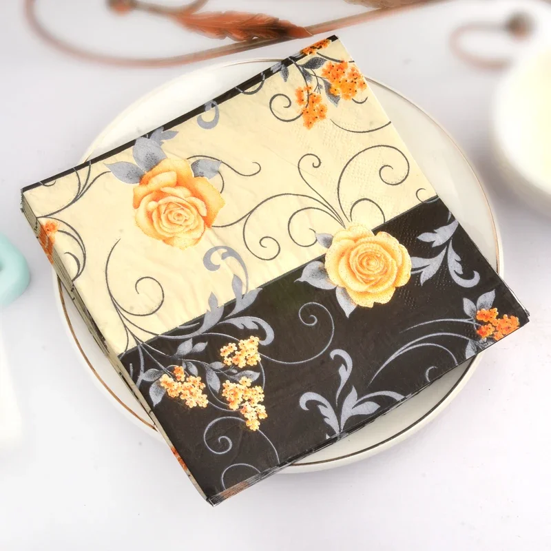 20 stücke/pac 33*33cm Rosen serviette gelbes Tischset Papier schwarze Blume Hotel Bankett Tasse Blumen papier Holz zellstoff Papier Mundtuch