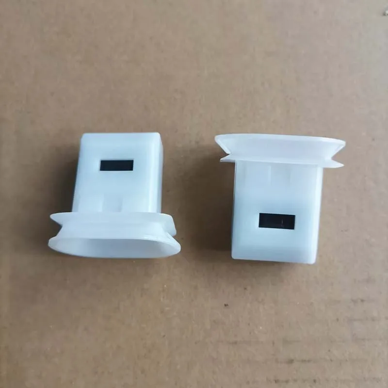 

ROEWE 360 550 RX3 EI5 I6 MG 5 6 ZS HS REAR SEAT CLIPS