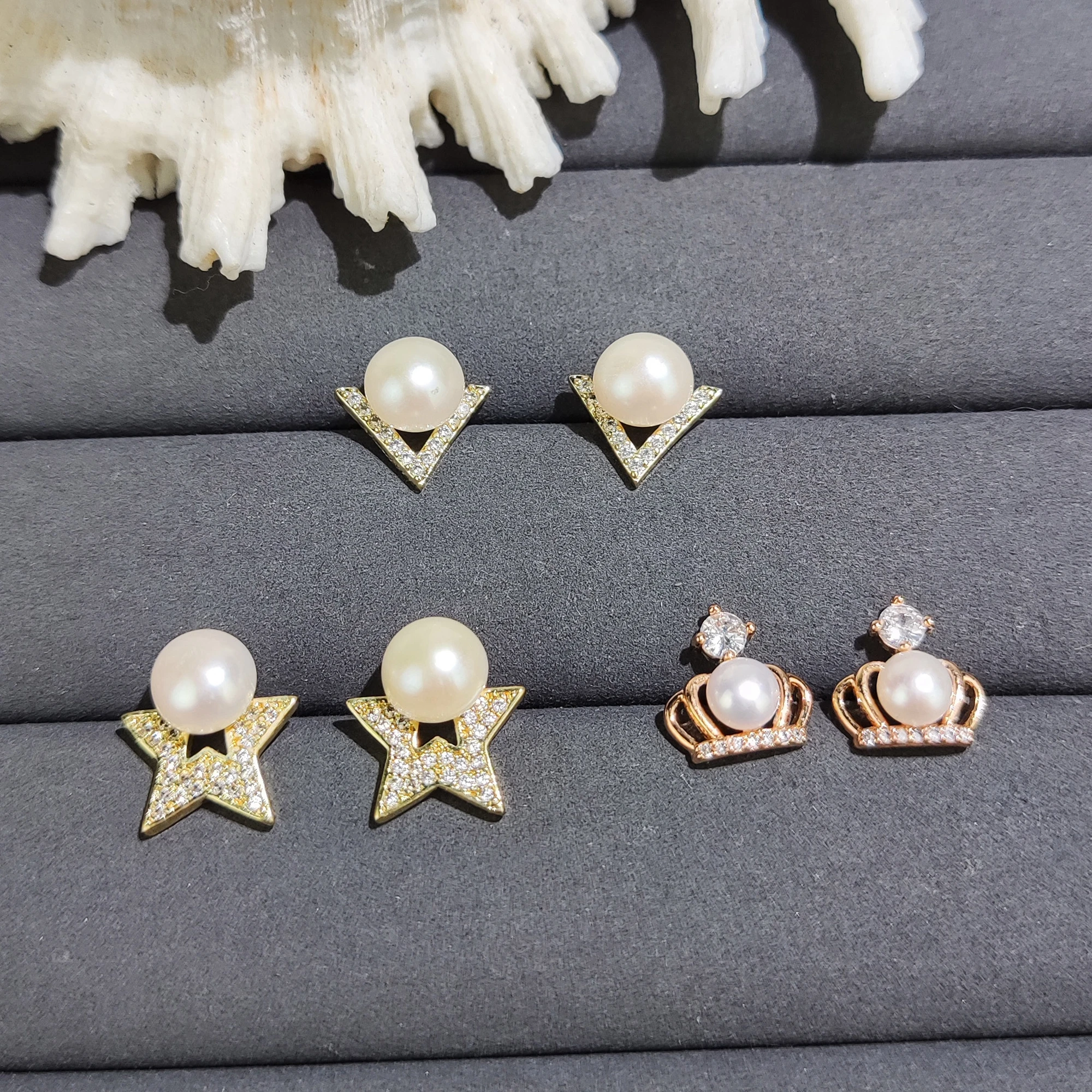 Cubic Zirconia V Shape Crown Star Earrings Real Freshwater Pearl Gold Plated Stud Earring for Women Wedding Jewelry