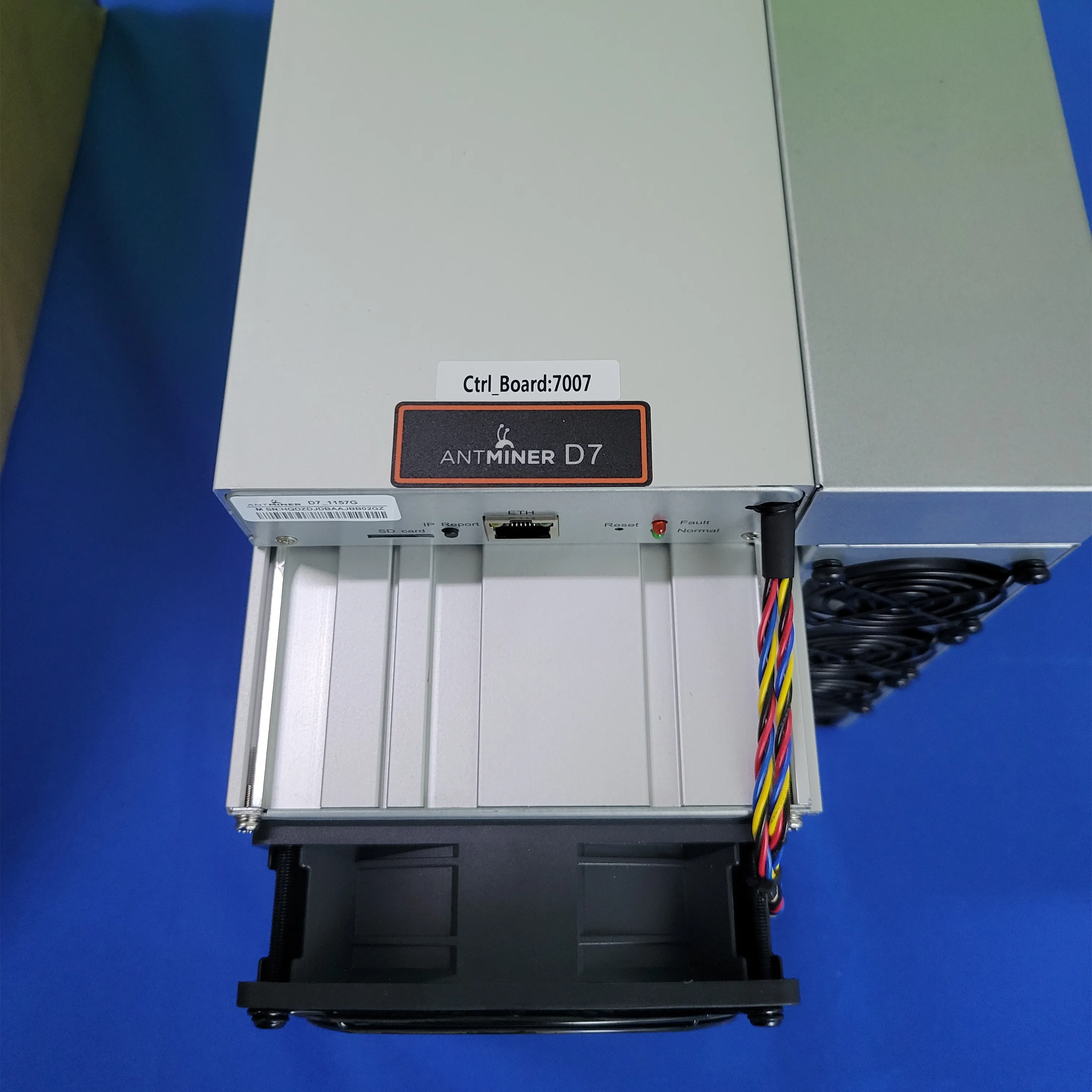 متوفر Antminer D7 - 1157GH/s ، 1234GH/s 3148W جاهز للشحن