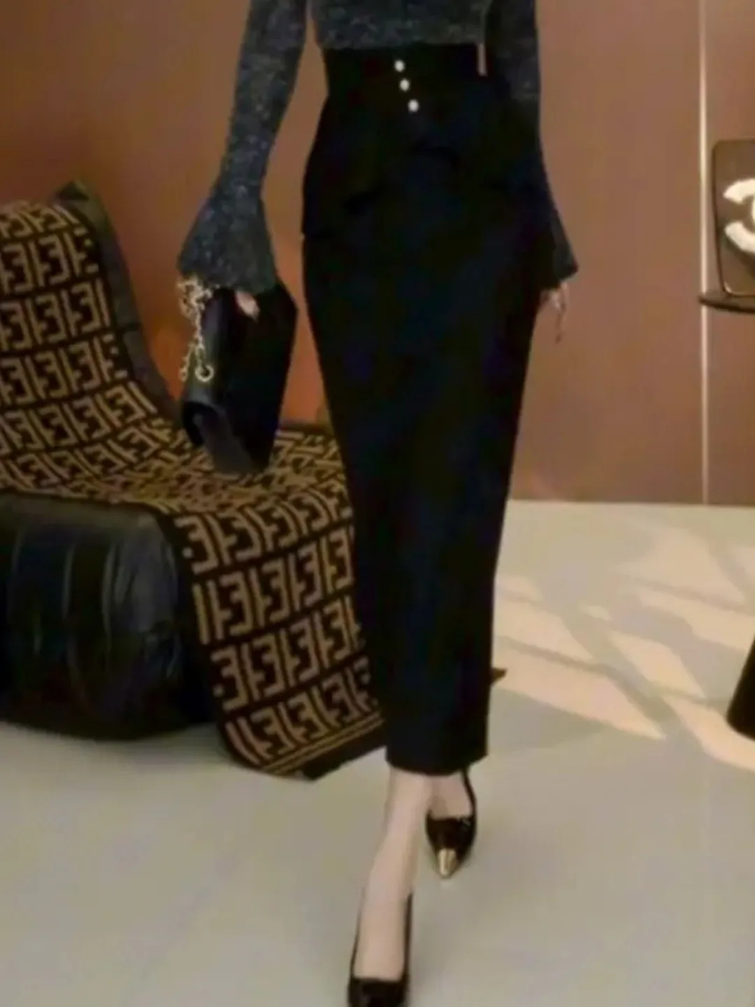 

Юбка миди с высокой талией, плиссированным подолом и разрезом сзади для женщин, осенняя новинка, элегантная женская юбка средней длины