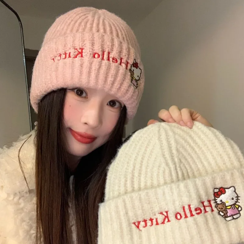 

Новая официальная лицензированная вязаная шапка Sanrio Hello Kitty на осень-зиму 2025 года: теплая, мягкая, модная женская шапка для холодной погоды
