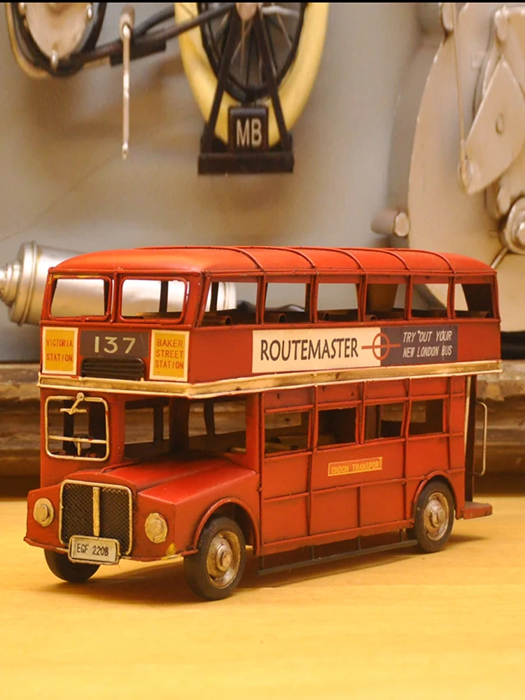 British double-deck arrangement bus model iron art retro industrial wind decoration European and American British gift pieces