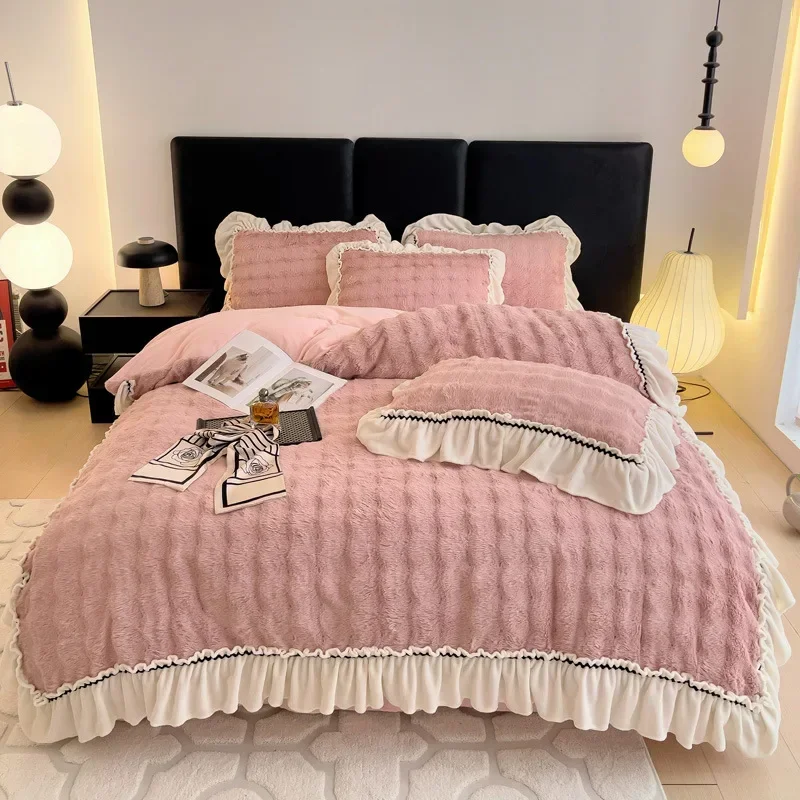 

French Premium Tutu Plush Four-piece Set Thickened Milk Edelweiss Quilt Cover Warm Princess Wind Bedding