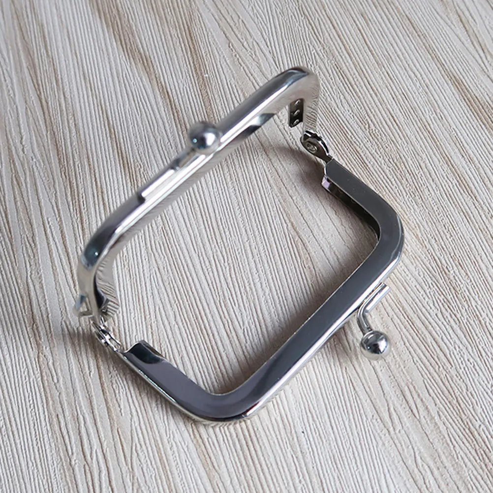 

Металлическая рамка-застежка квадратной формы с тиснением, 10,5 см, серебристая, для сумок, кошельков, монетниц, аксессуаров для рукоделия, изготовления клатчей и сумок своими руками