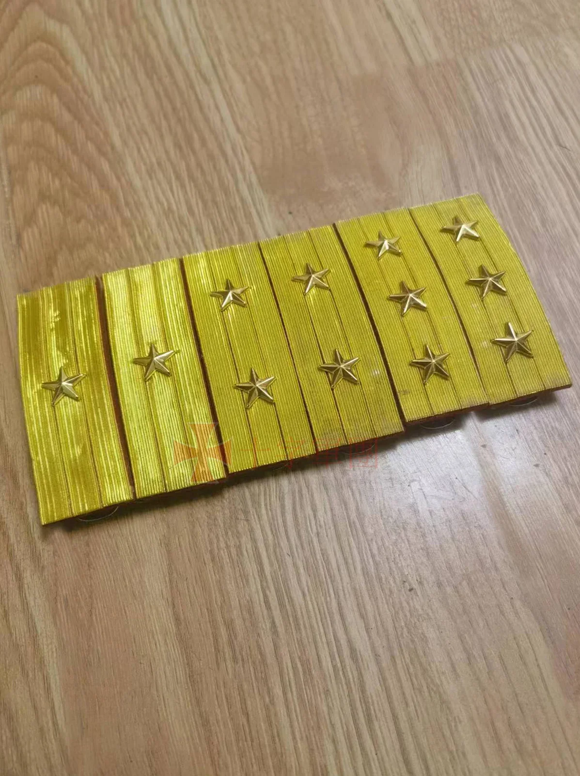 استنساخ WW2 الجيش الياباني ملازم ضابط الكتف مجلس الحرب العالمية الثانية كتاف رتبة التصحيح #3