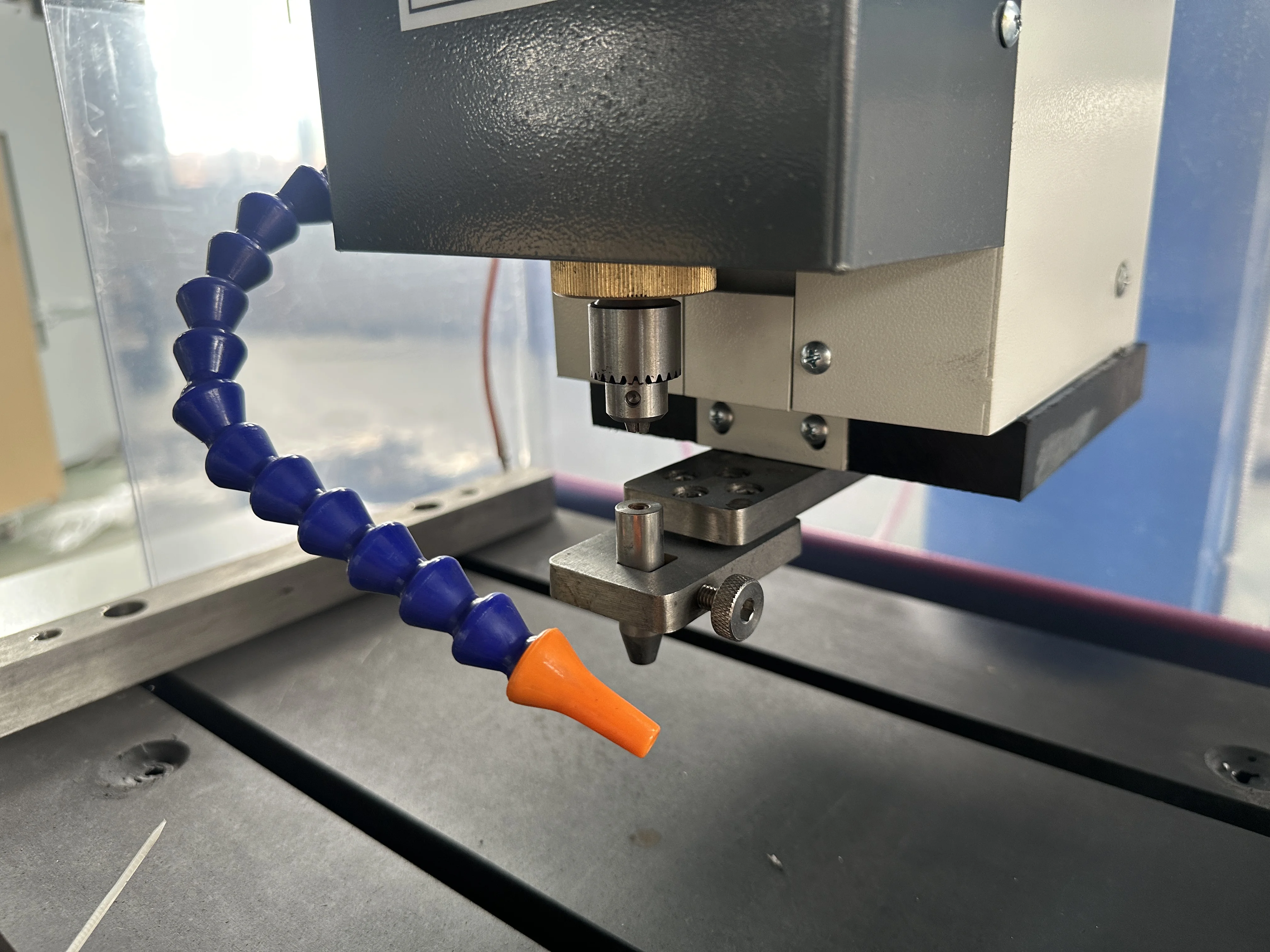 DD703.50 Tensão 50Hz 380V Edm Super Furadeira