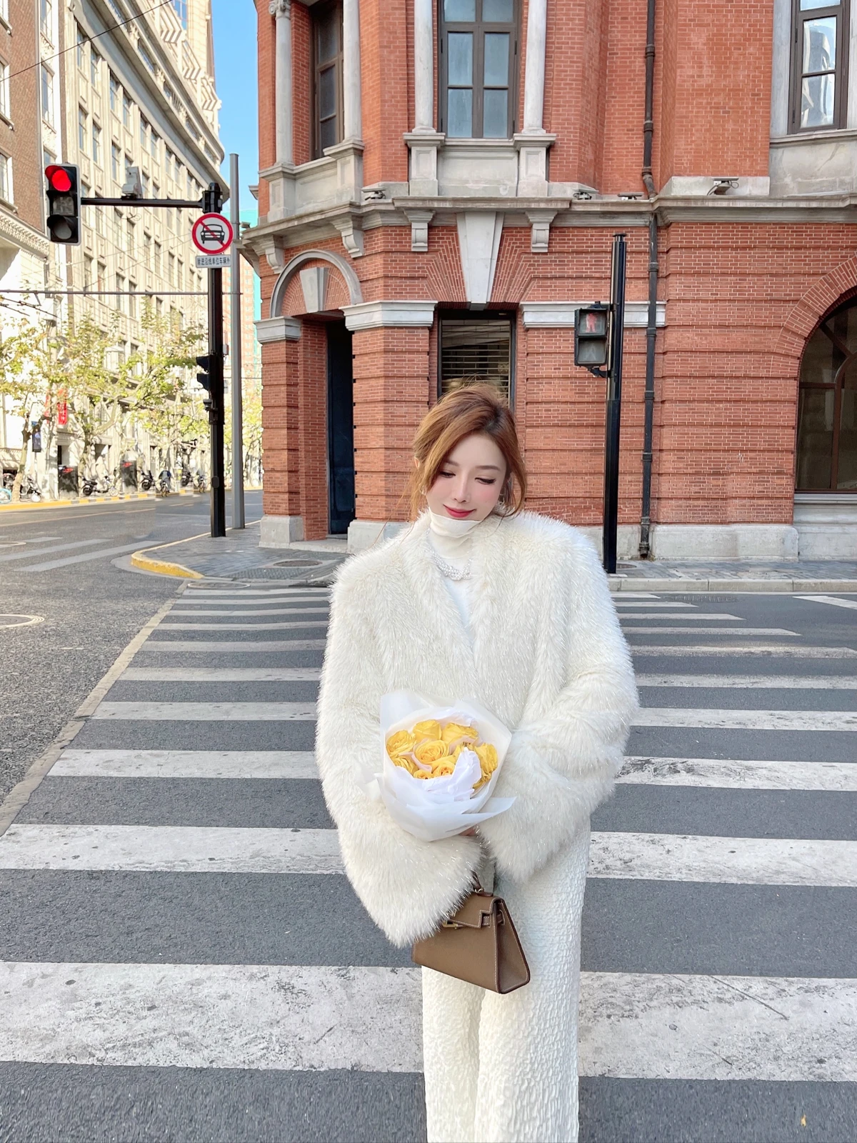 JUNSTUDIO ブライトスレッド厚手ショートファーコート レディース プレミアム感 ホワイトフォックス風人工毛皮レザージャケット