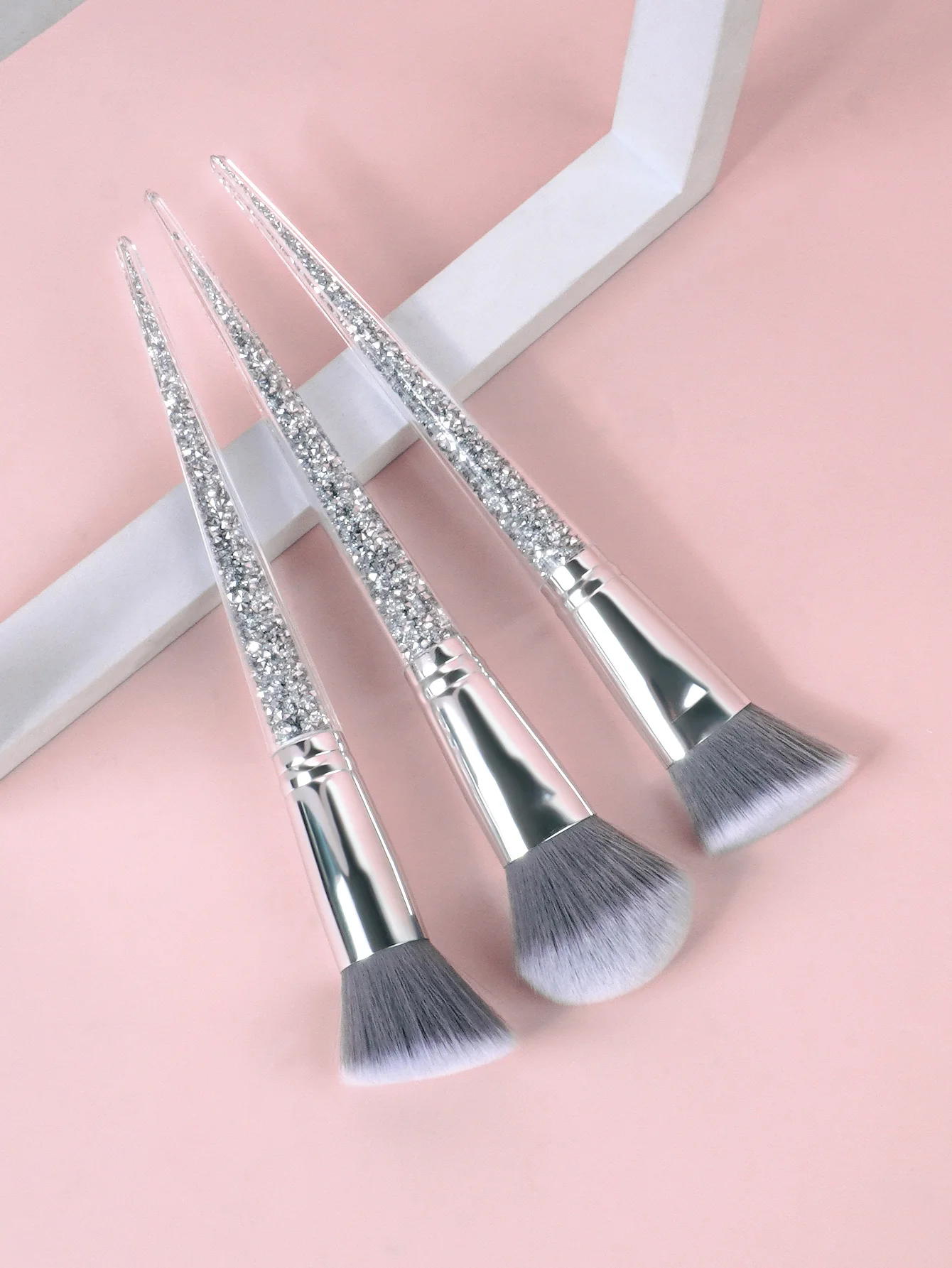 3pcs Makeup Brush Blush Concealer Eyeshadow Quicksand Silver Diamond Transparent Crystal Drill Handle Fan Brush Makeup Tools