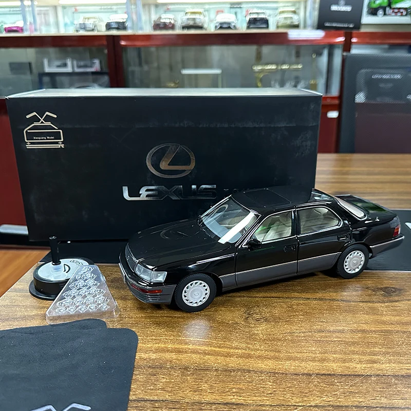 1:18 FOR LS400 LEXUS Car model metal Classic roof Classic car Send to a friend Holiday gift