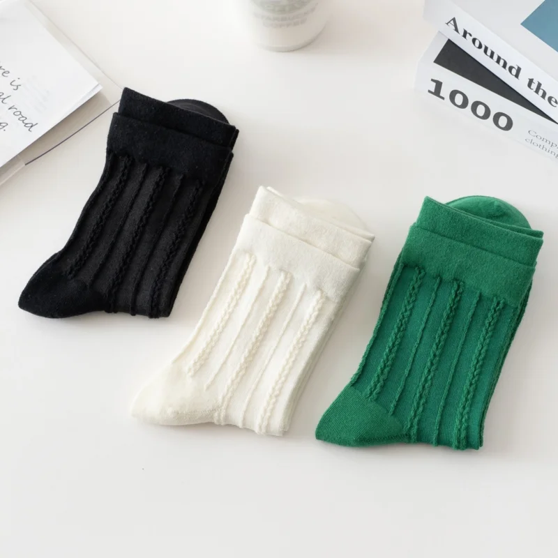 Bas blancs en coton à double côtes pour femmes, chaussettes longues absorbant la sueur, motif de document solide en trois dimensions