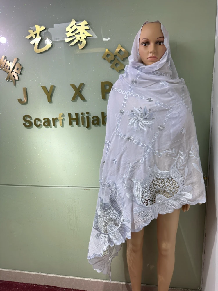 

2025 Bigger New Wholesale Scarf 240*110cm in Dubai African Big Scarfs Sudanese Toub Swiss Woman Cotton Embroidery Muslim Scarf