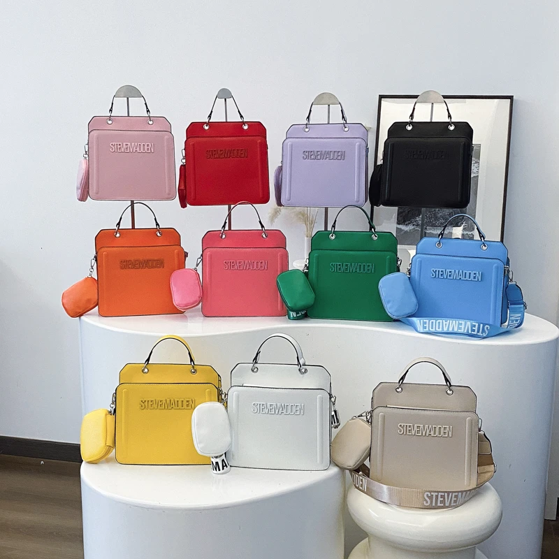 

2025 Luxury Vintage Crossbody Bag Niche Design Adjustable Shoulder Strap Durable for Daily Commute Outdoor Travel