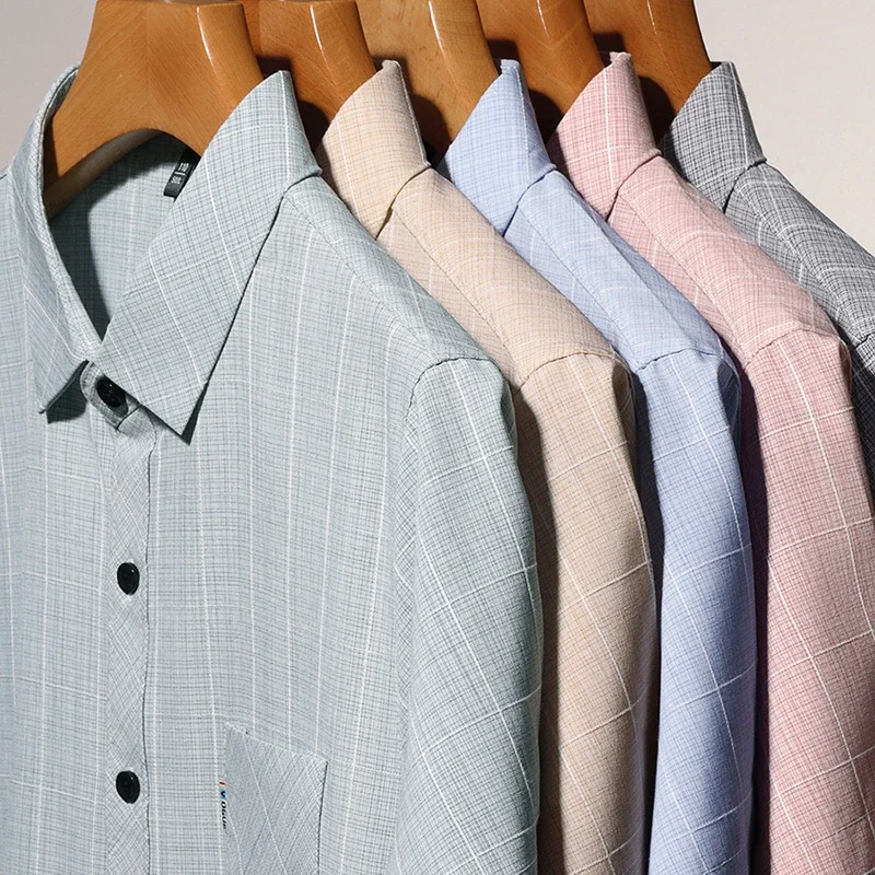 New Men\'s Business Casual Short Sleeved Printed Shirt with Wrinkle Resistance No Ironing Comfortable All Season Versatile Top