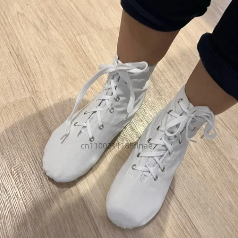 예술 시험: 맨발 발레 댄스 슈즈, 부드러운 밑창 연습용 슈즈, 블랙 하이탑 여성 퍼포먼스 슈즈