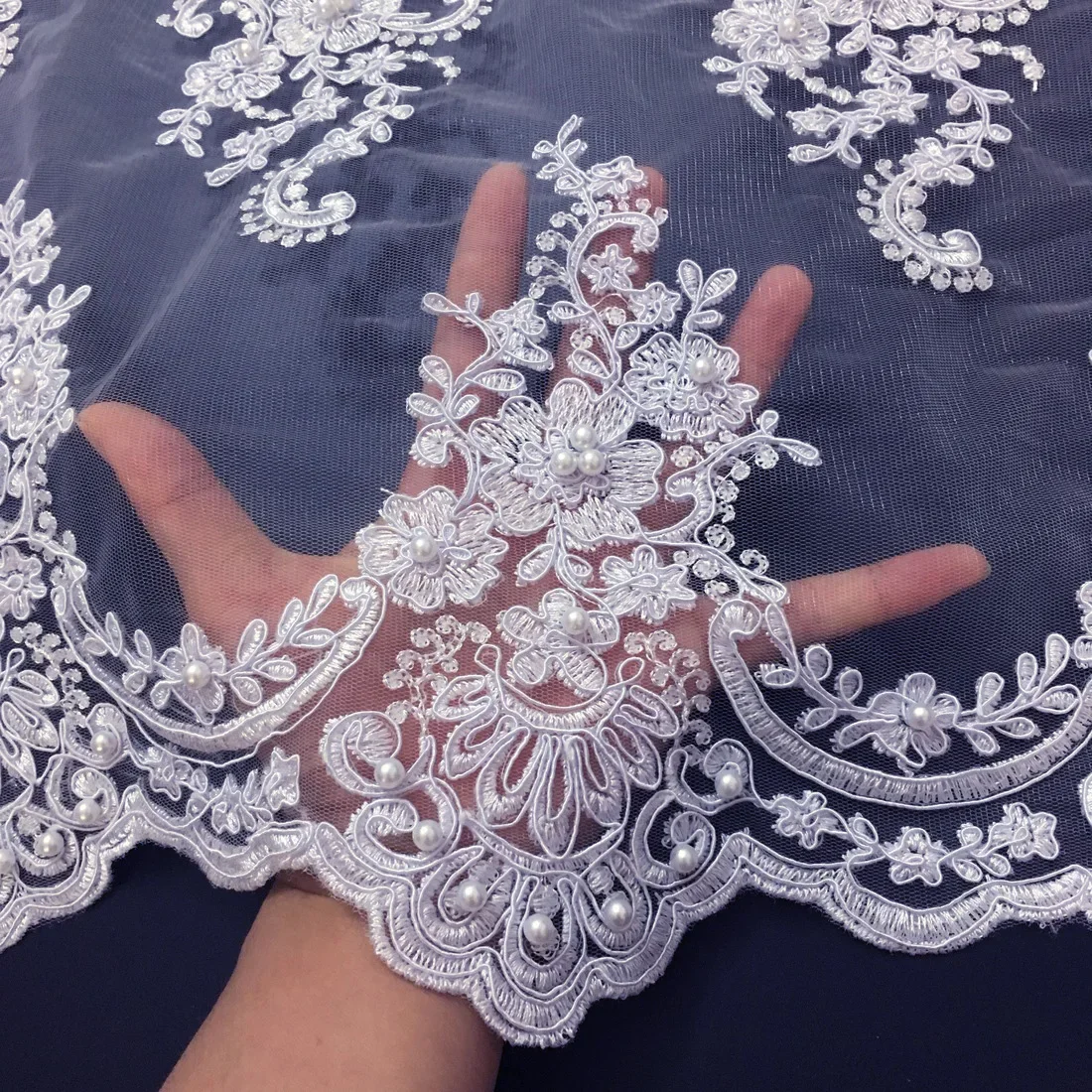 African Beaded Lace Fabric 2023 High Quality White French Lace Fabric Nigerian Tulle Mesh Lace Fabric For Wedding Dress K-D2327