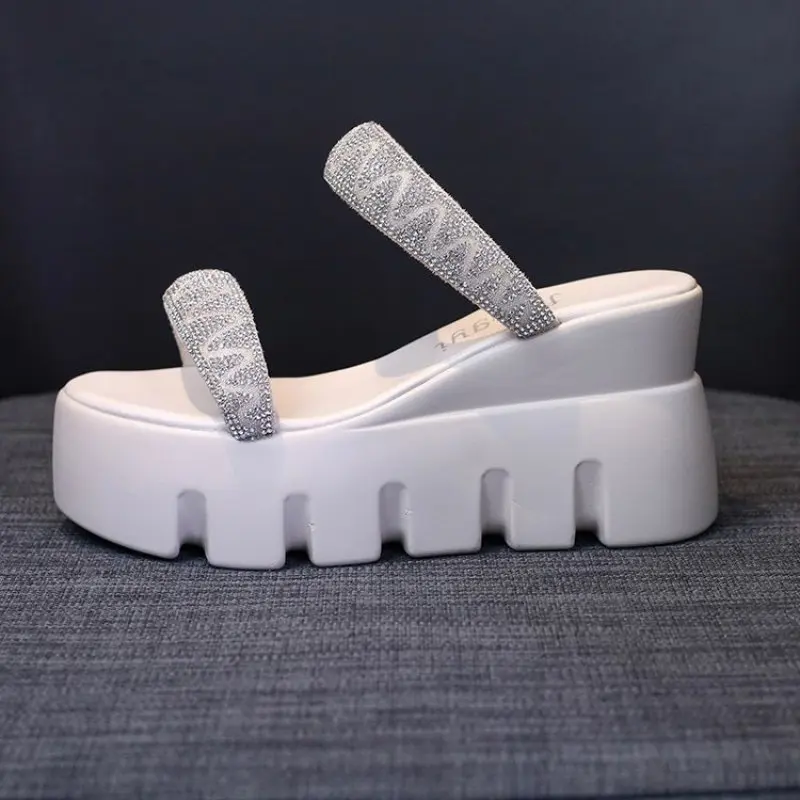 Glitter Slippers Women Summer Sandals 2024 Fashion Bling Female Candy Color Flip Flops Beach Diamond Flat Shoes Outdoor Sandals