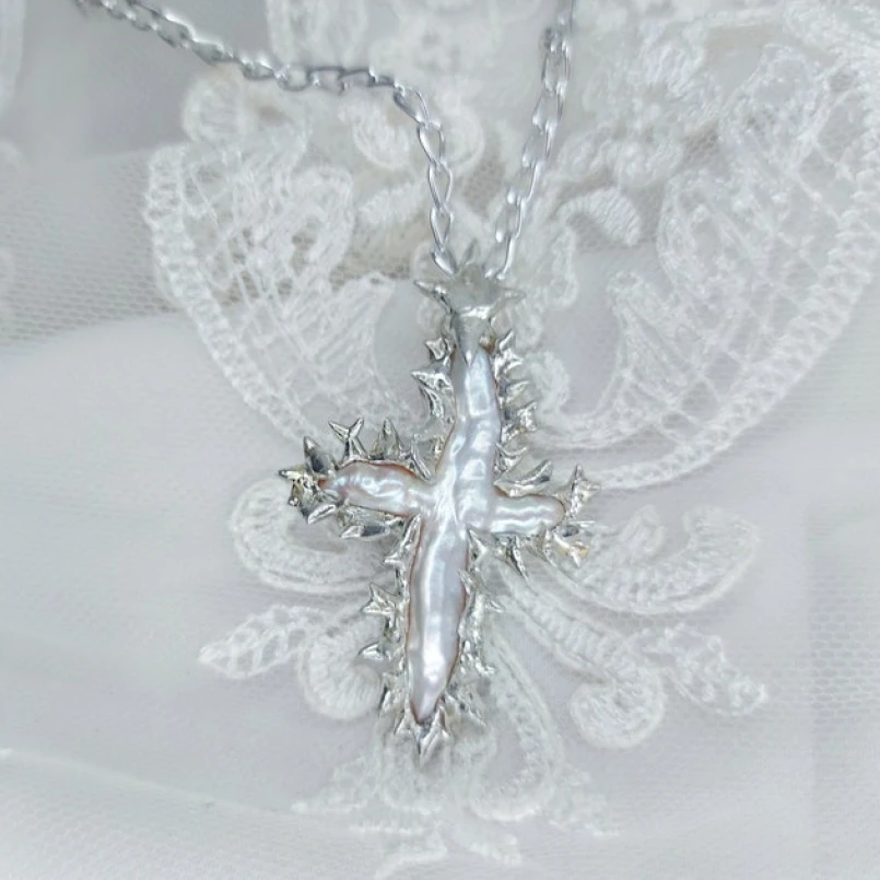 HAYAROMA Brutalist Y2k Jesus Christian Handmade Necklace Soldered Freshwater Pearls Pearl Crisscross Thorns