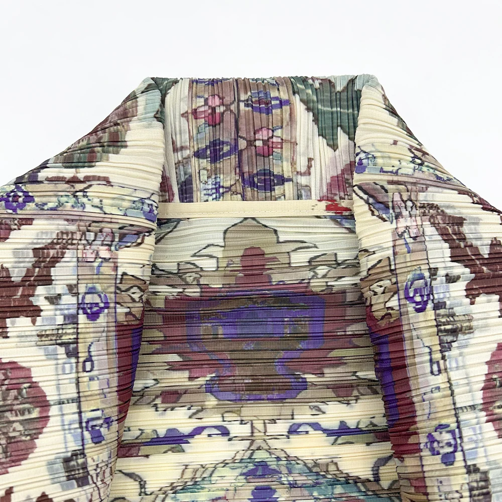 モダンエスニックエレガンス：繊細なプリントデザインの新しいアバヤコレクション