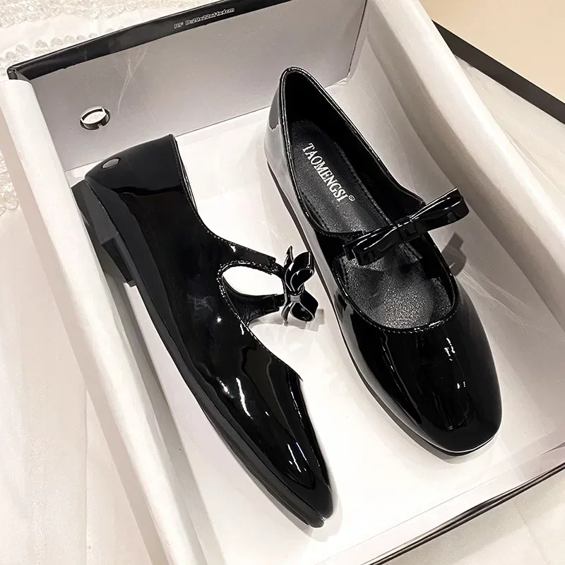 Nuove donne della moda primaverile e autunnaleParagrafo Baotou Bow Ballet Scarpe singole con suola morbida per donna con suola piatta con cinturino dritto