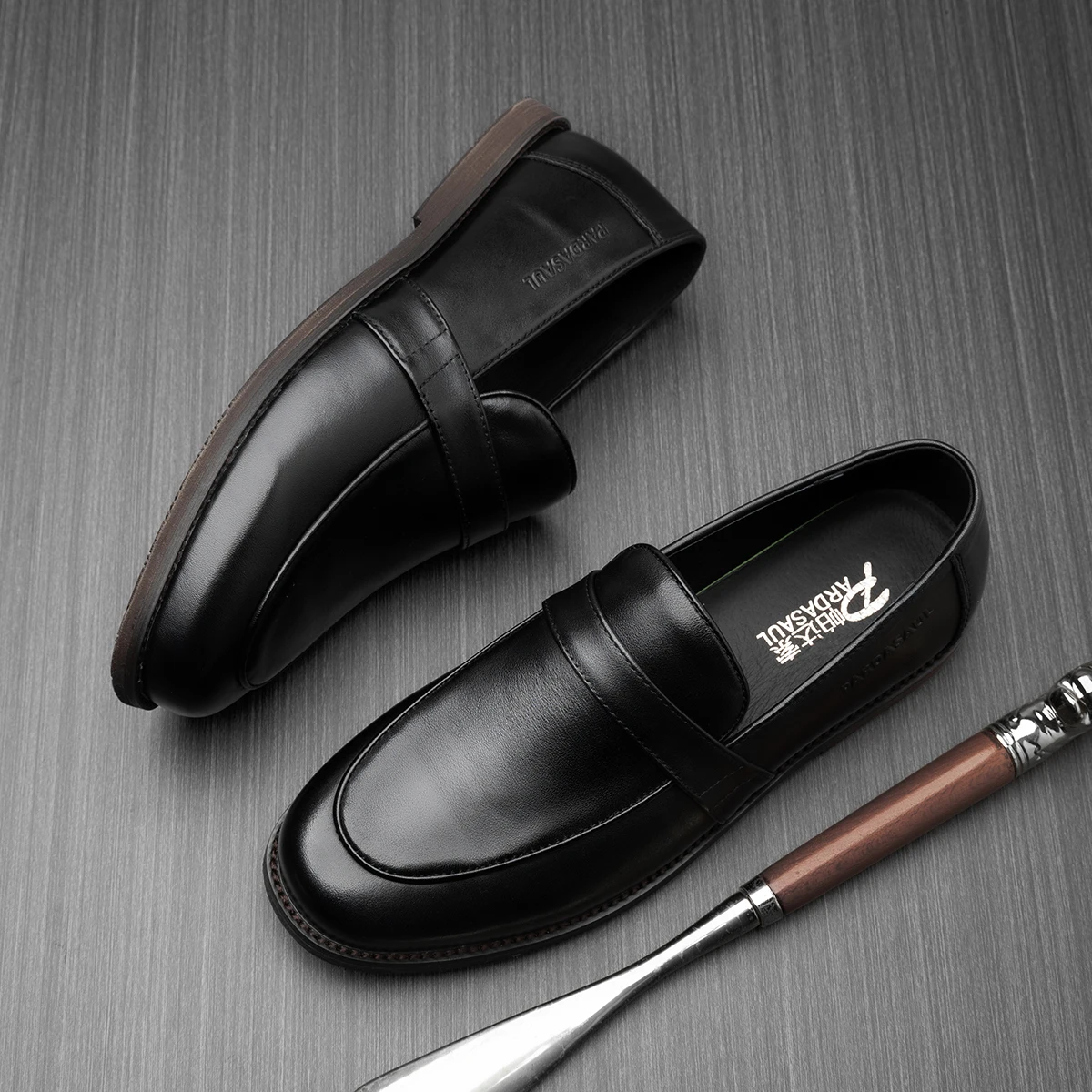 One foot retro business men's shoes, British style versatile loafers, lazy breathable casual leather shoes 220906