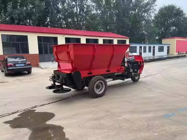 Dreirädrige Düngerstreuermaschine zum Verbreiten von Kompost, Geflügel und Kuhmist