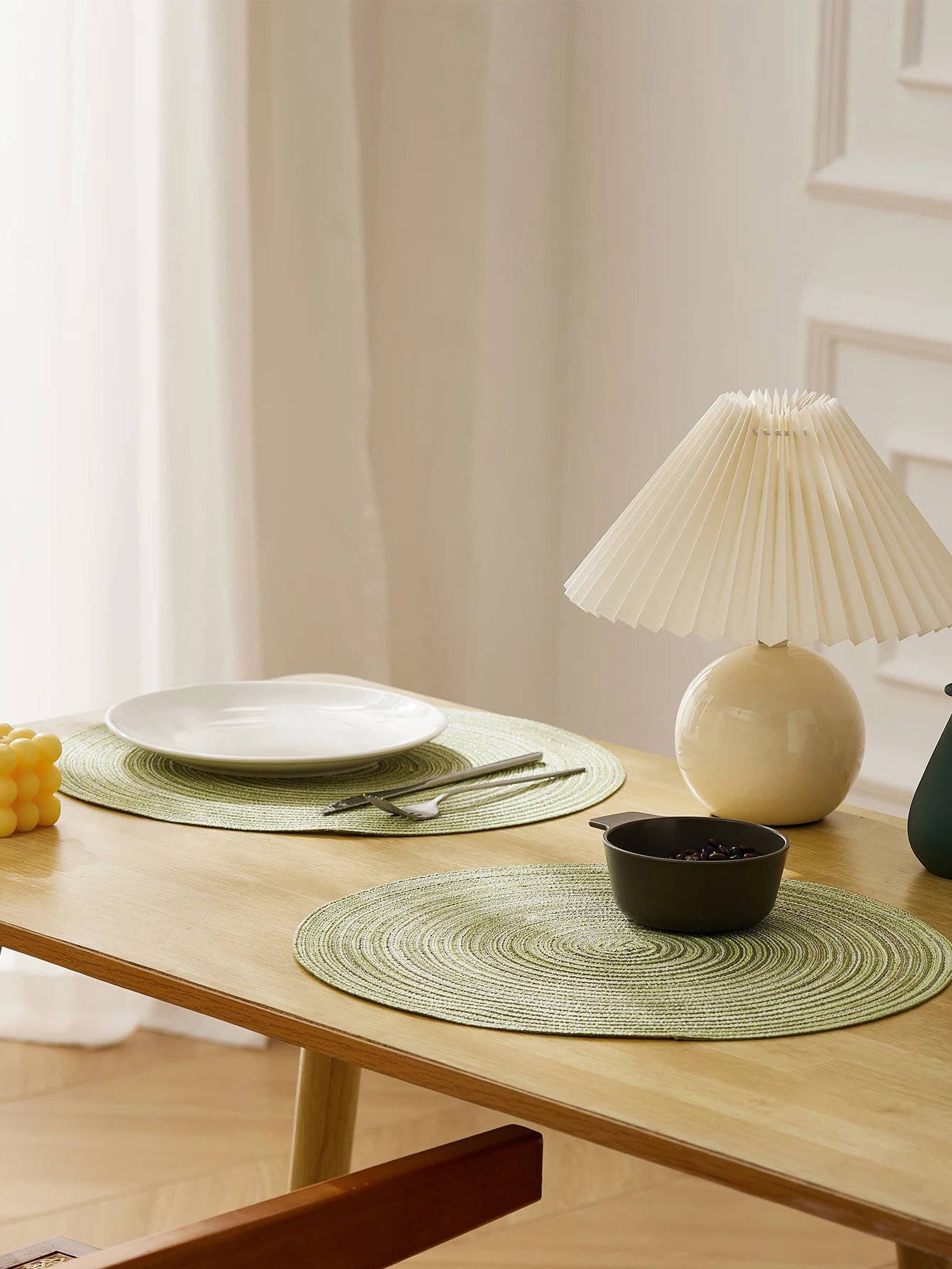 4pcs/set High Quality Handmade Round Woven Braided Placemats 15 Inch Round Table Mats for Dining Tables