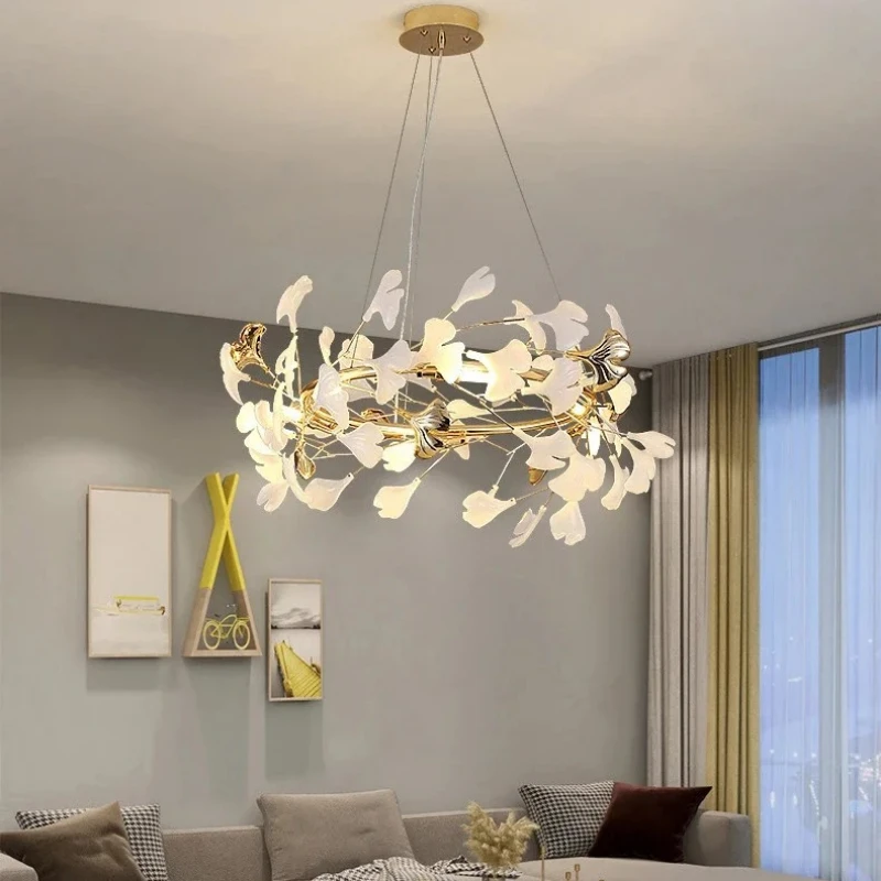 Lampadario di lusso con foglie di ginkgo Lampadari da soffitto per grandi hall dell'hotel Villa soggiorno sala da pranzo Lampada a sospensione per decorazioni per la casa con foglie creative