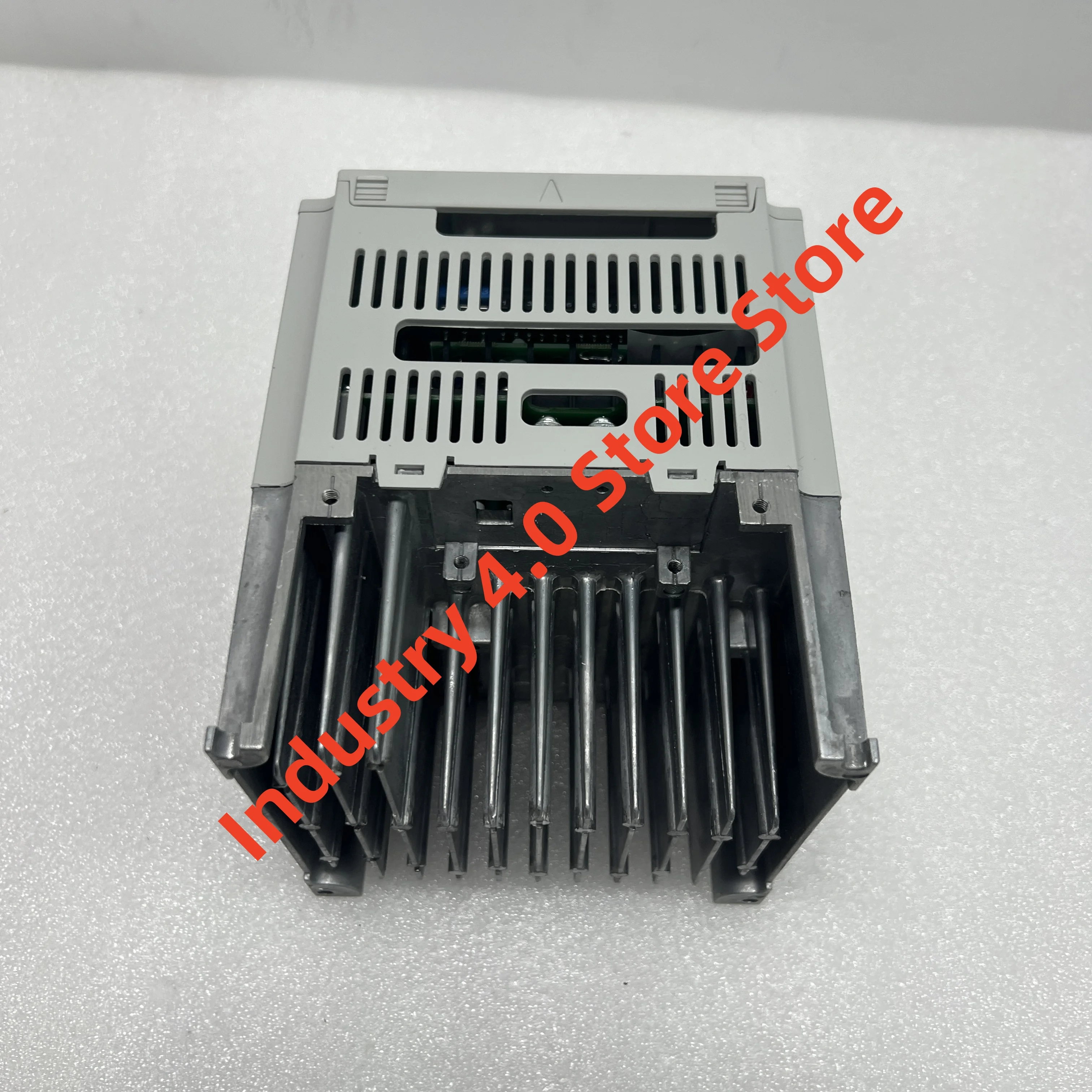 

SV0150IS7-4NO new in box frequency converter