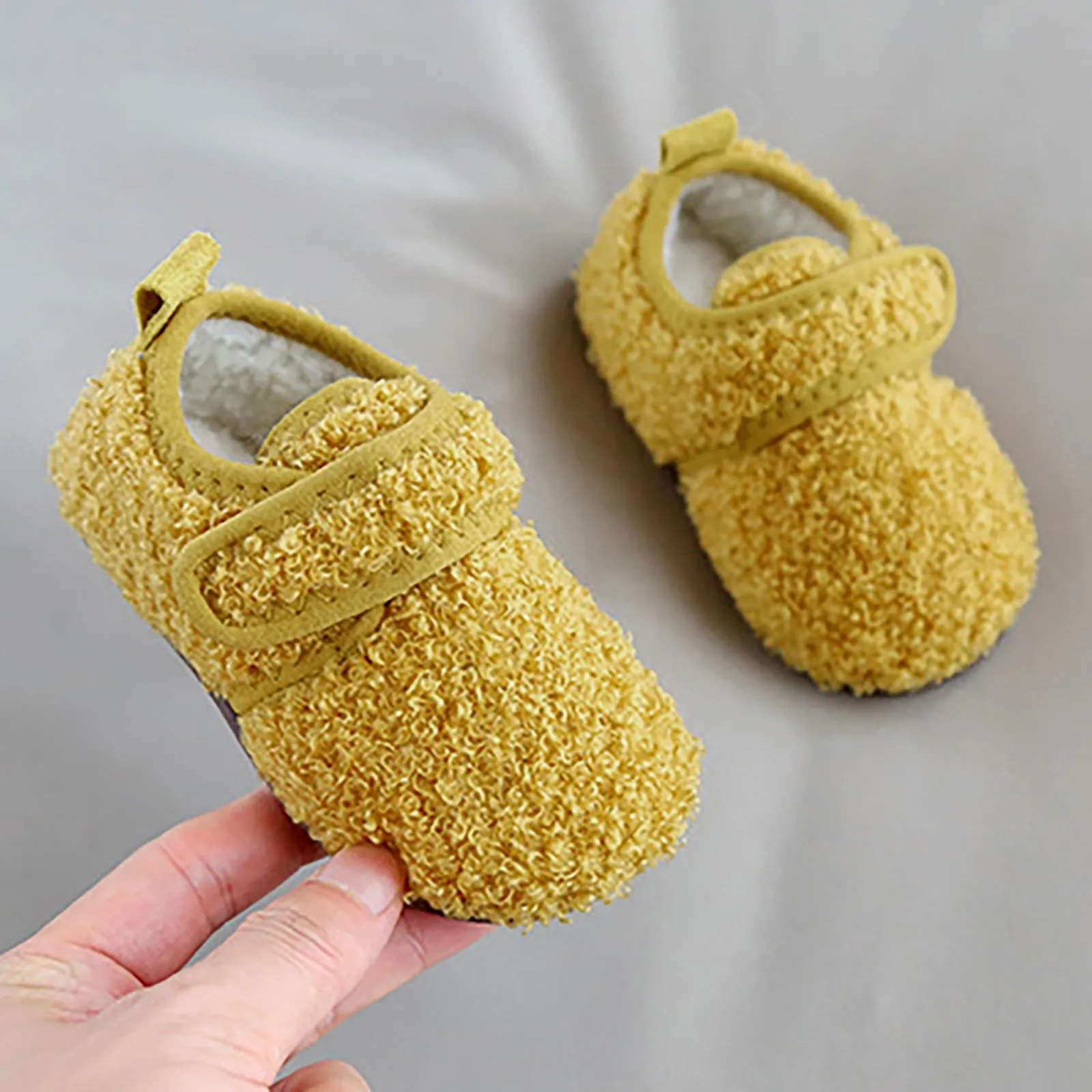 New Toddler Slippers Newborn Baby Crawling Shoes Boy Girl Lamb Slippers Prewalker Trainers Fur Winter Warm Casual First Walker