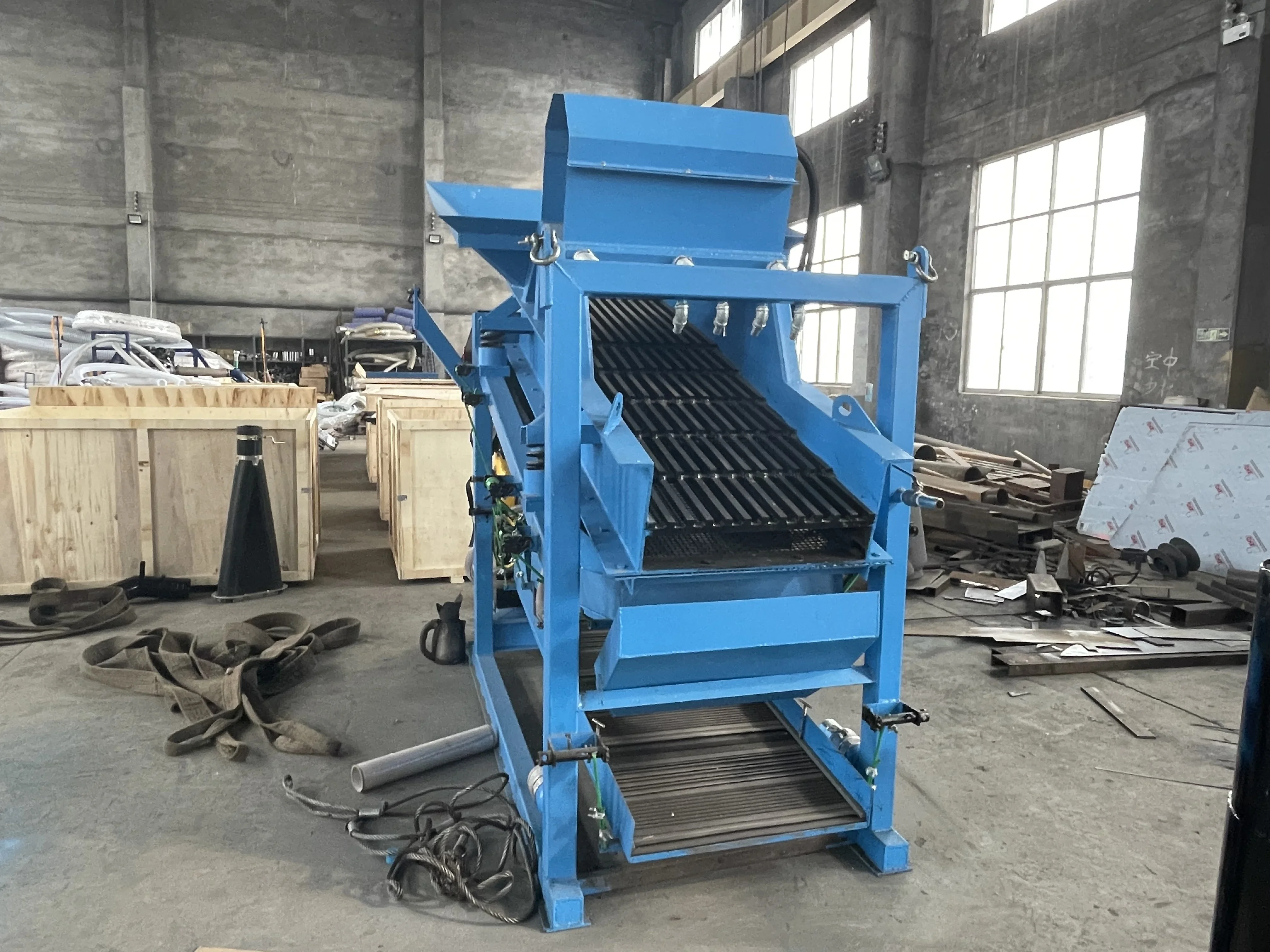 sand gold  mining machine or vibration screen equipment