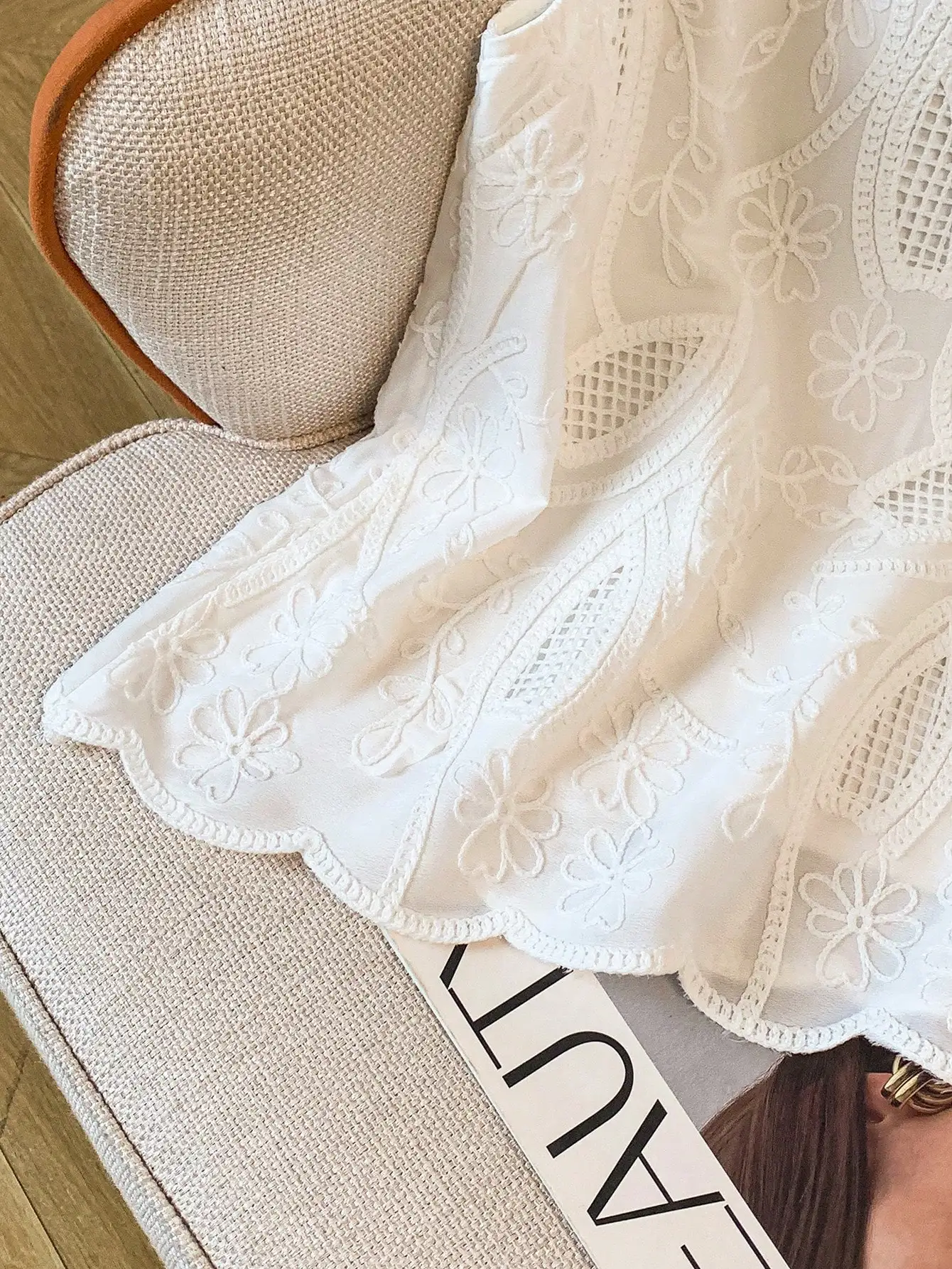Womens Spring Summer Elegant Floral Embroidery Lace Sleeveless Blouse Casual Round Neck White Mesh Vest Top view 3