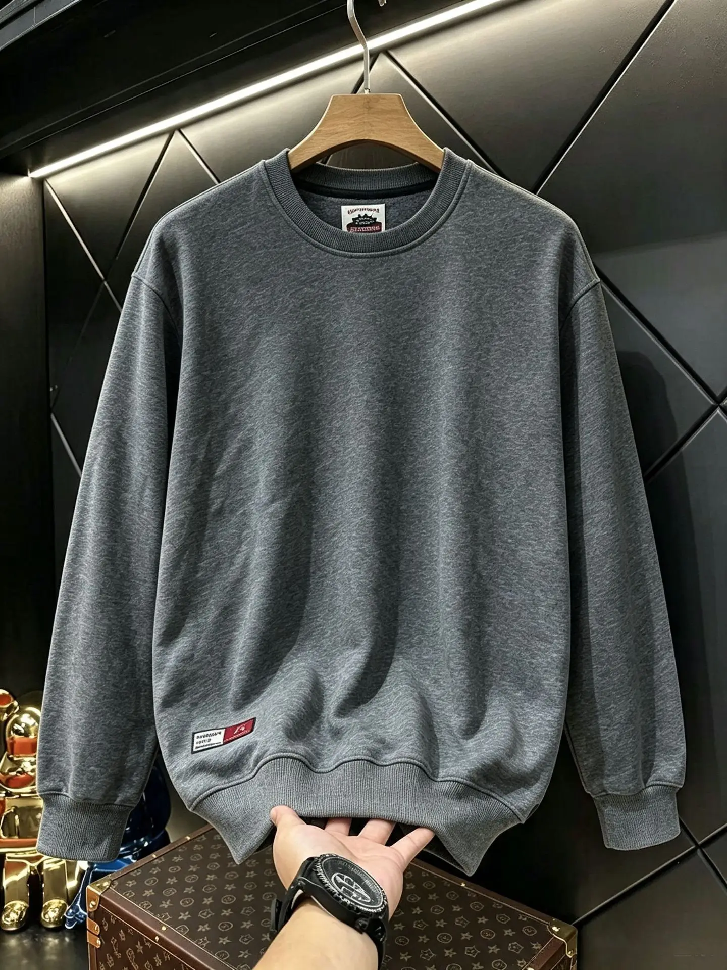 Heavyweight men's autumn and winter solid color terry cotton men's clothing crew neck long sleeve loose casual sweatshirt